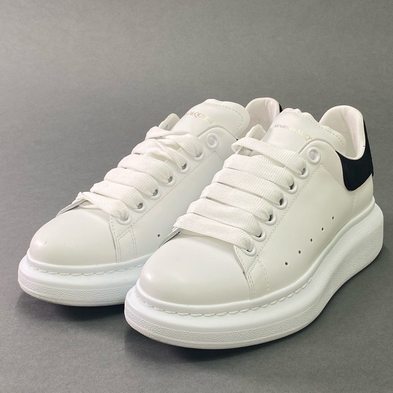 8c6 ALEXANDER MCQUEEN アレキサンダーマックイーン ローカットスニーカー シューズ ロゴプリント オーバーサイズ 36 1/2 ホワイト レザー