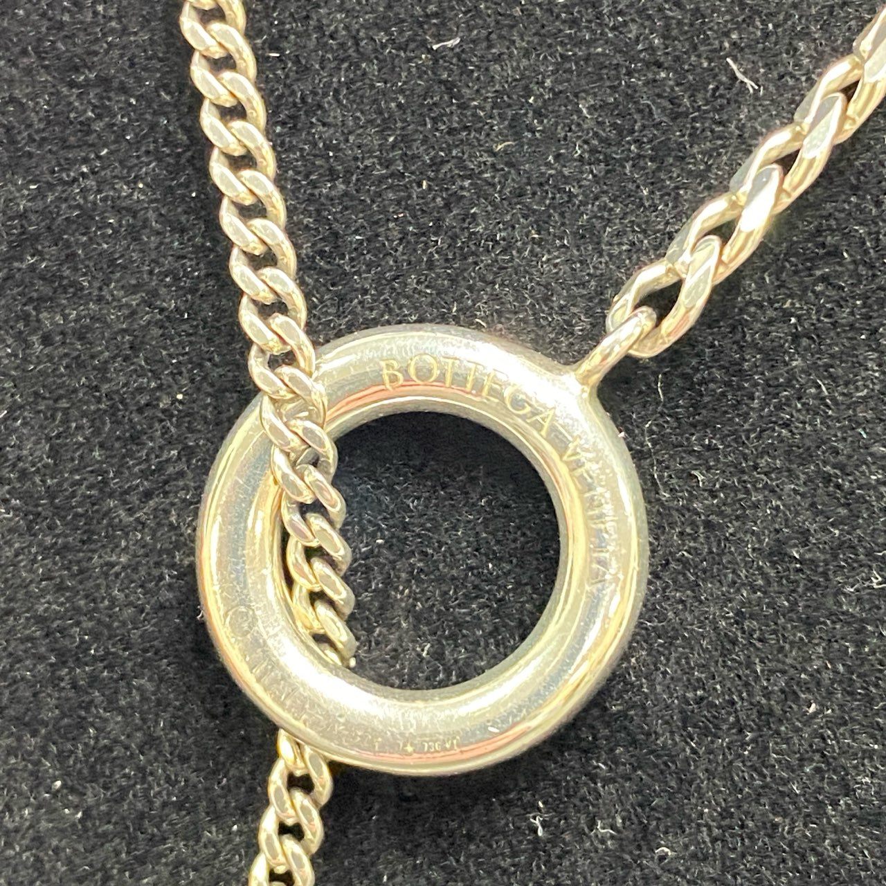 c19 《美品》 BOTTEGA VENETA ボッテガベネタ 現行品 トグル イントレチャート ネックレス アクセサリー シルバー