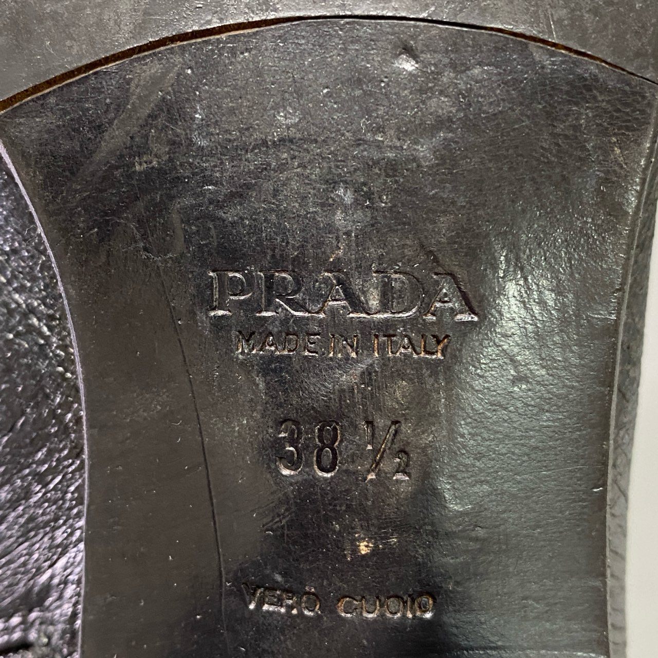 3f8 PRADA プラダ メタルロゴ サイドジップ ロングブーツ 38 1/2 ブラック レザー シューズ イタリア製 箱付き