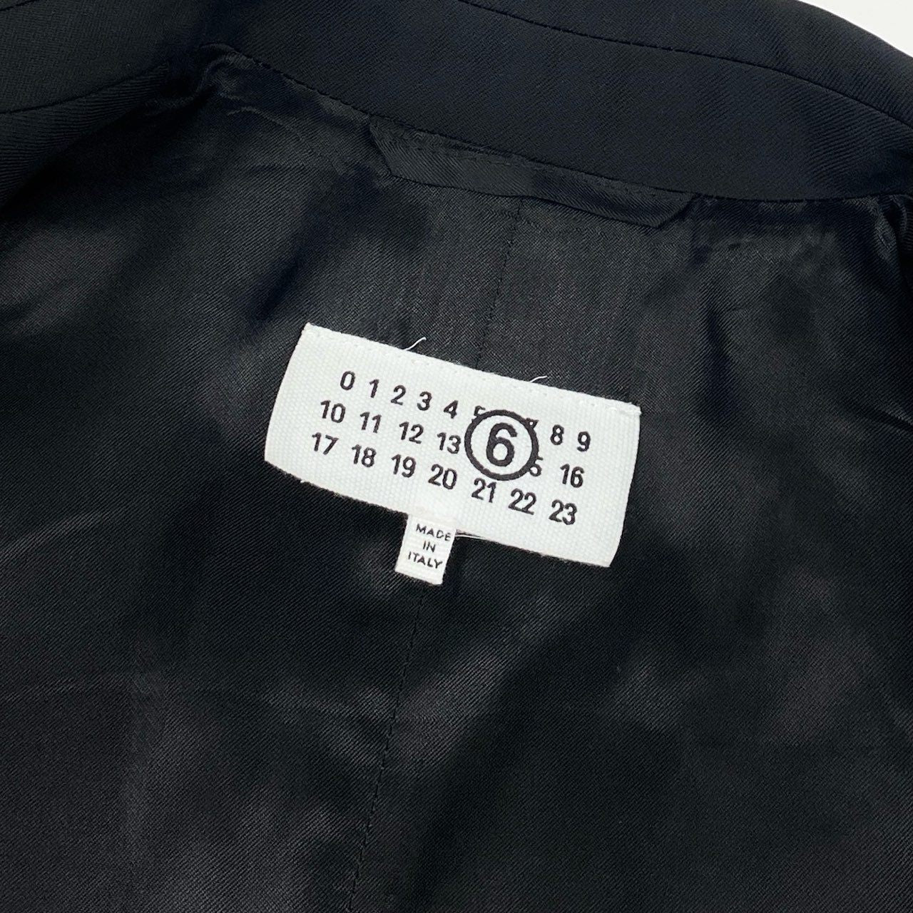 46e9 《未使用品》 MM6 Maison Margiela エムエムシックス メゾンマルジェラ 2024-25AW ダブルブレスト ブレザー S62BN0105 38 ブラック 現行 ジャケット タグ付き