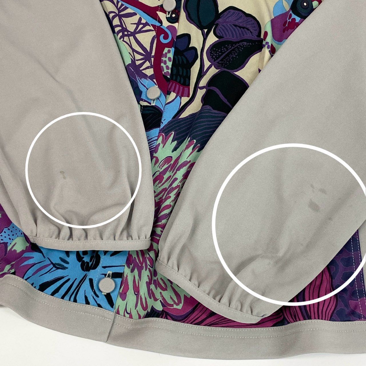 64k19 TOKUKO 1er VOL トクコプルミエヴォル ロングスリーブカーディガン ジャケット 花柄プリント くるみボタン レディース 女性用 9 グレージュu02t