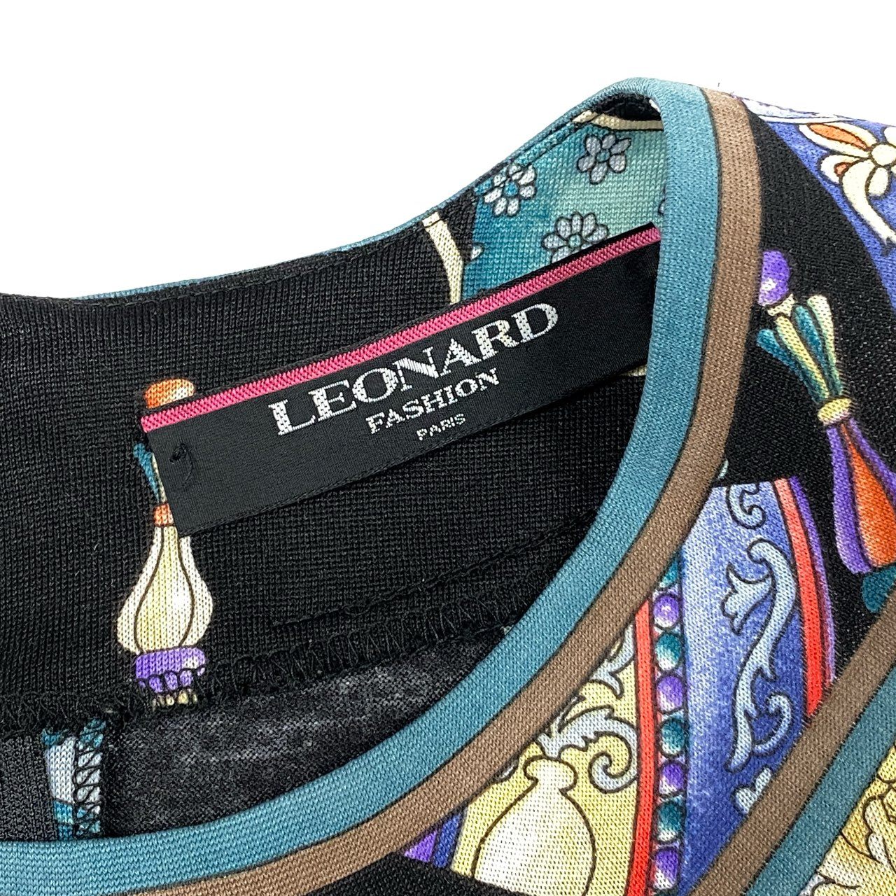 32i9 【美品】 LEONARD レオナール 長袖カットソー ティーカップ 総柄トップス シルク混紡 レディース 女性用 0389100 L ブラック マルチカラーu02t