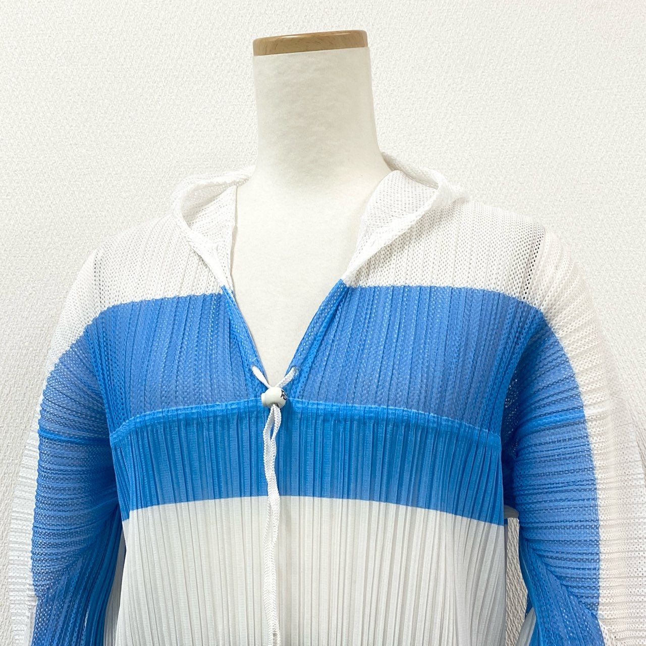40h24 PLEATS PLEASE プリーツプリーズ 長袖パーカー フーディー トップス プリーツ メッシュ PP96-JD072 3サイズ ホワイト ブルー グリーン レディース 女性用k02i