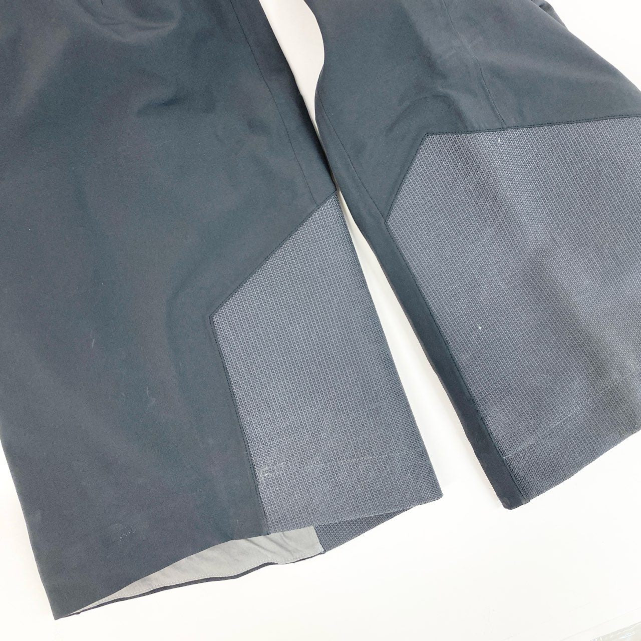 44h26 ARC'TERYX アークテリクス RUSH STRETCH PANT ラッシュストレッチパンツ ボトムス Mサイズ グレー ナイロン メンズo07t