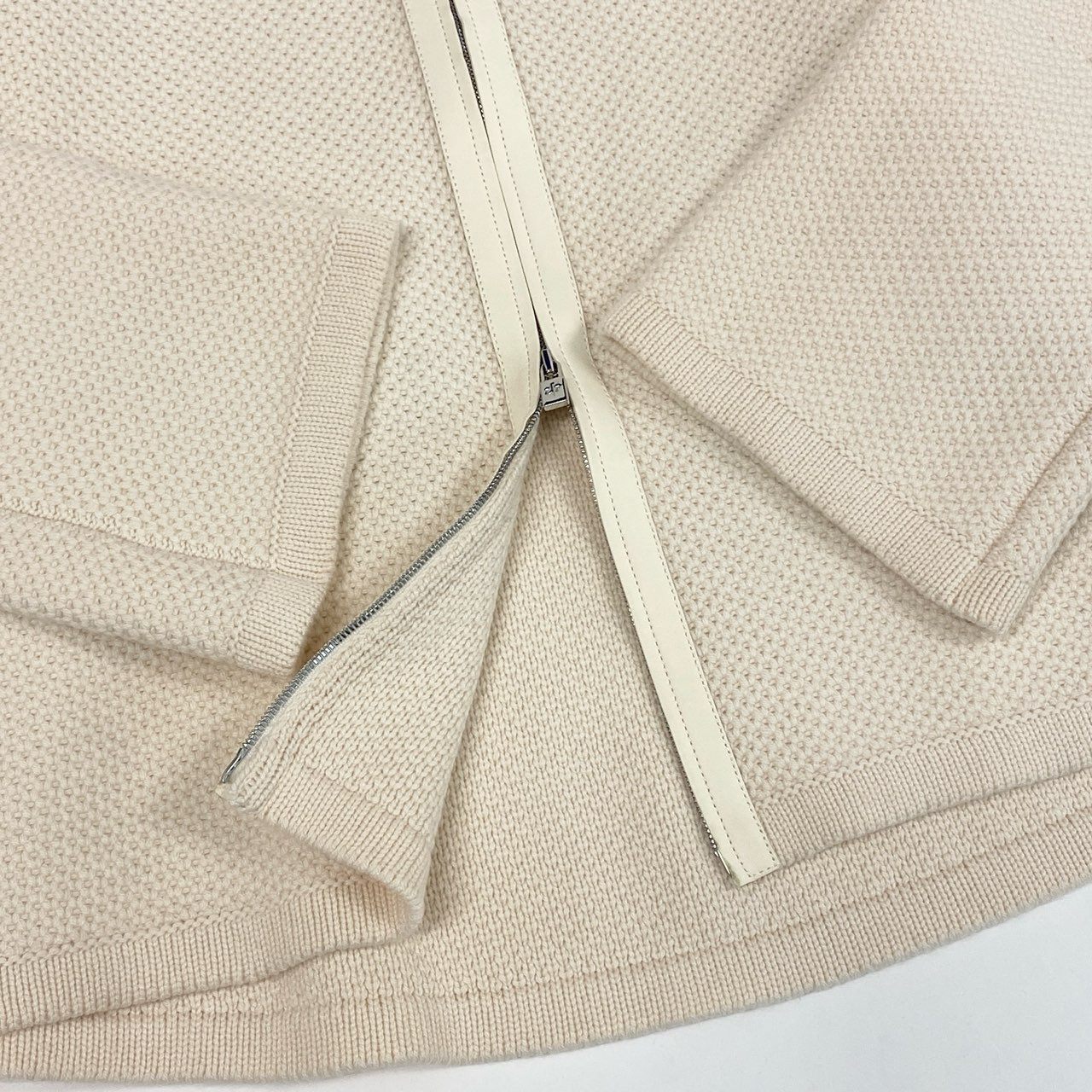 1l14 【極美品】 Loro Piana ロロピアーナ ショールカラー ベビーカシミヤ100% レザーパイピング ローゲージニットカーディガン サイズ38 クリーム ジップカーディガン レディース