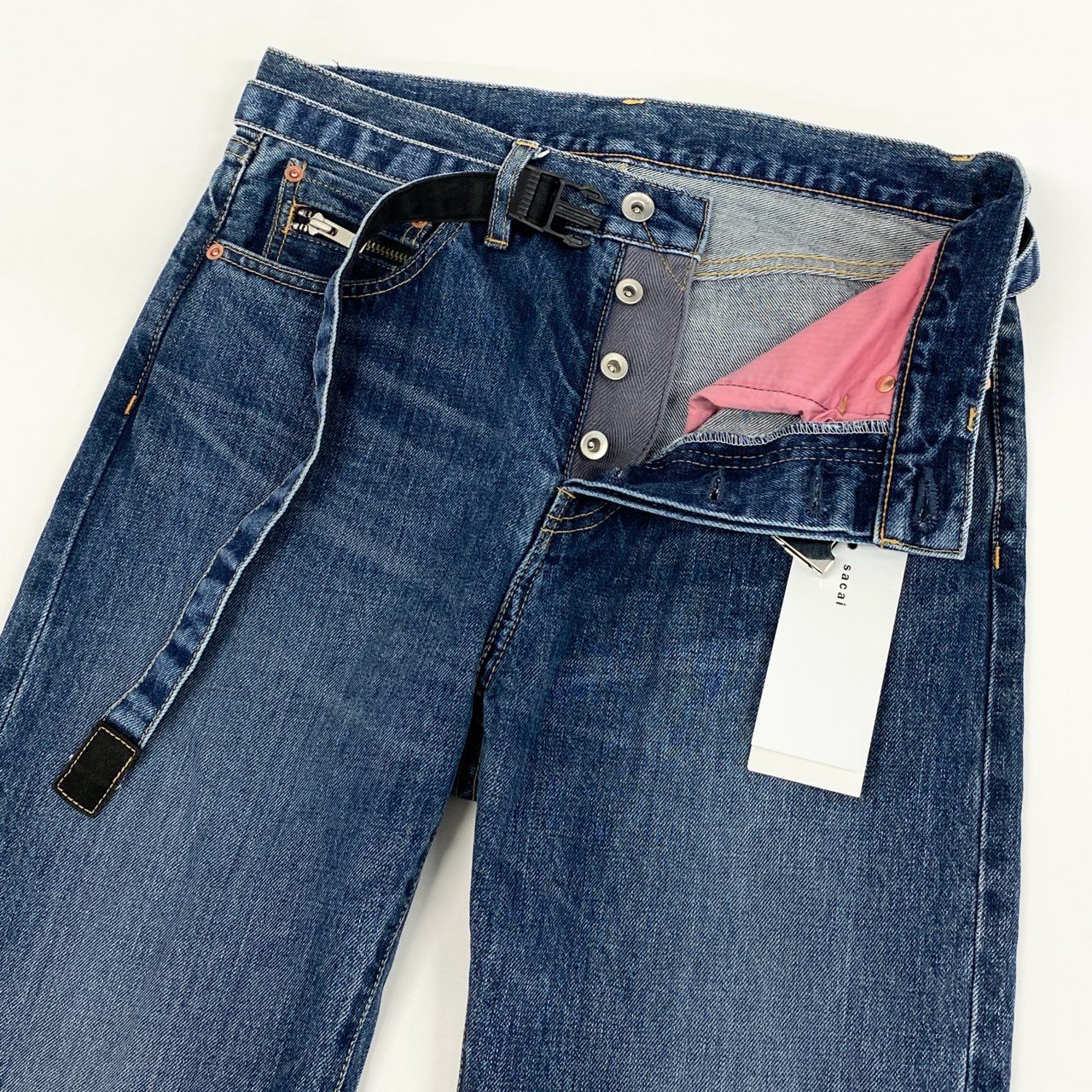 40h24 《新品保管品》sacai サカイ BELTED STRAIGHT DENIM PANTS ベルテッドデニムパンツ ストレートデニムパンツ 23SS 23-3020M 1サイズ インディゴ メンズ 男性用k02i