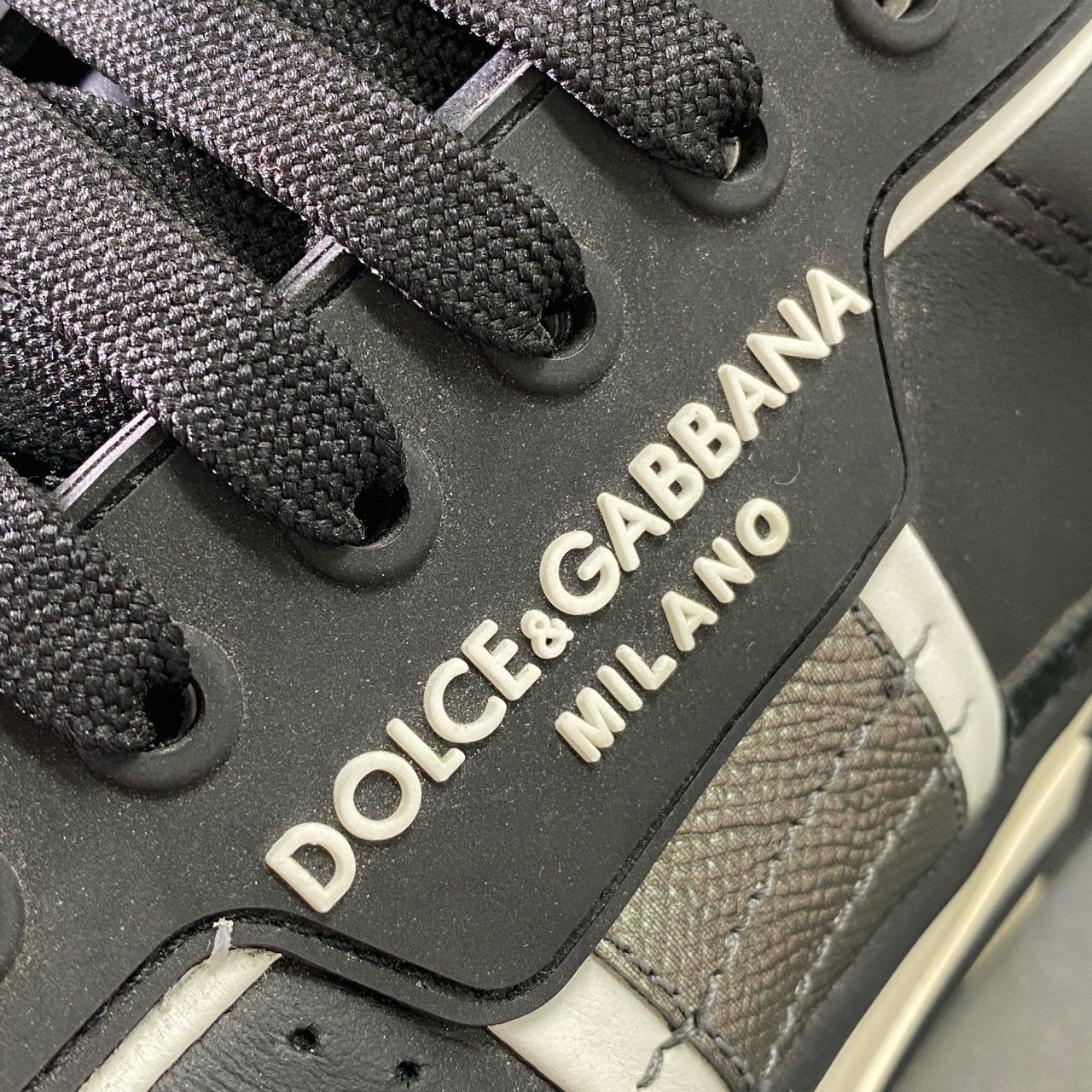 4e2 【イタリア製】DOLCE&GABBANA ドルチェ&ガッバーナ レザースニーカー ローカットスニーカー サイズ7 ブラック レザー メンズ 男性用 靴
