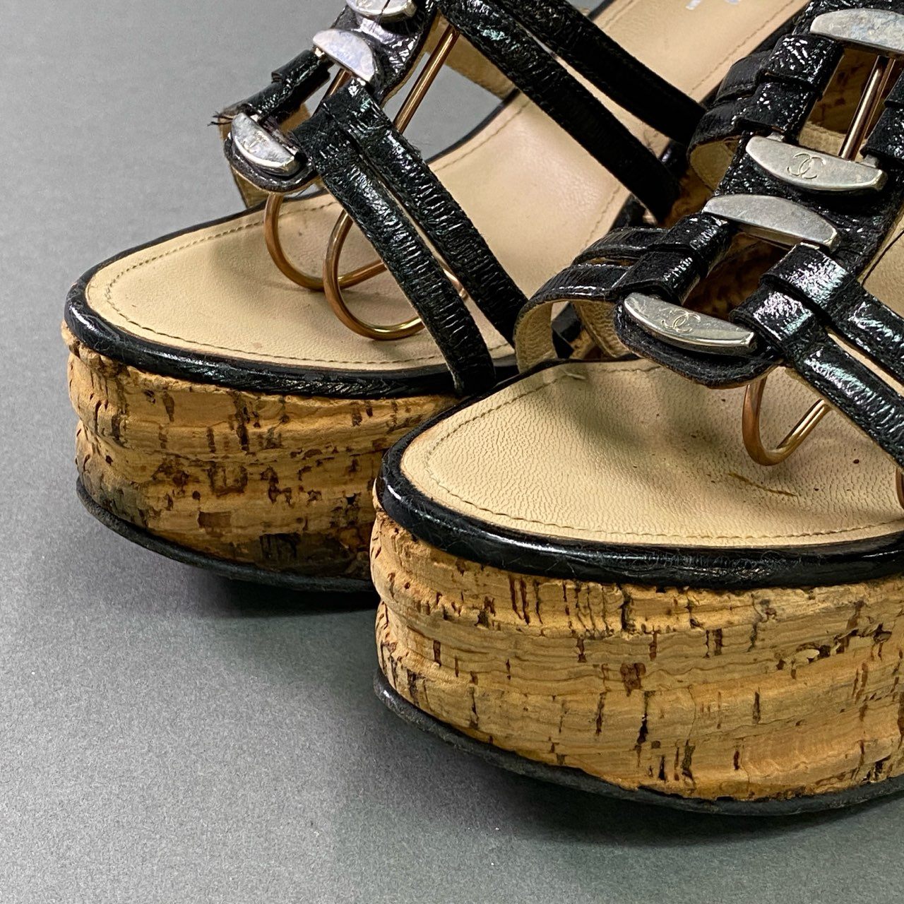 5k5 CHANEL シャネル ココマーク ウェッジソール サンダル 36 1/2 ブラック コルク シューズ イタリア製
