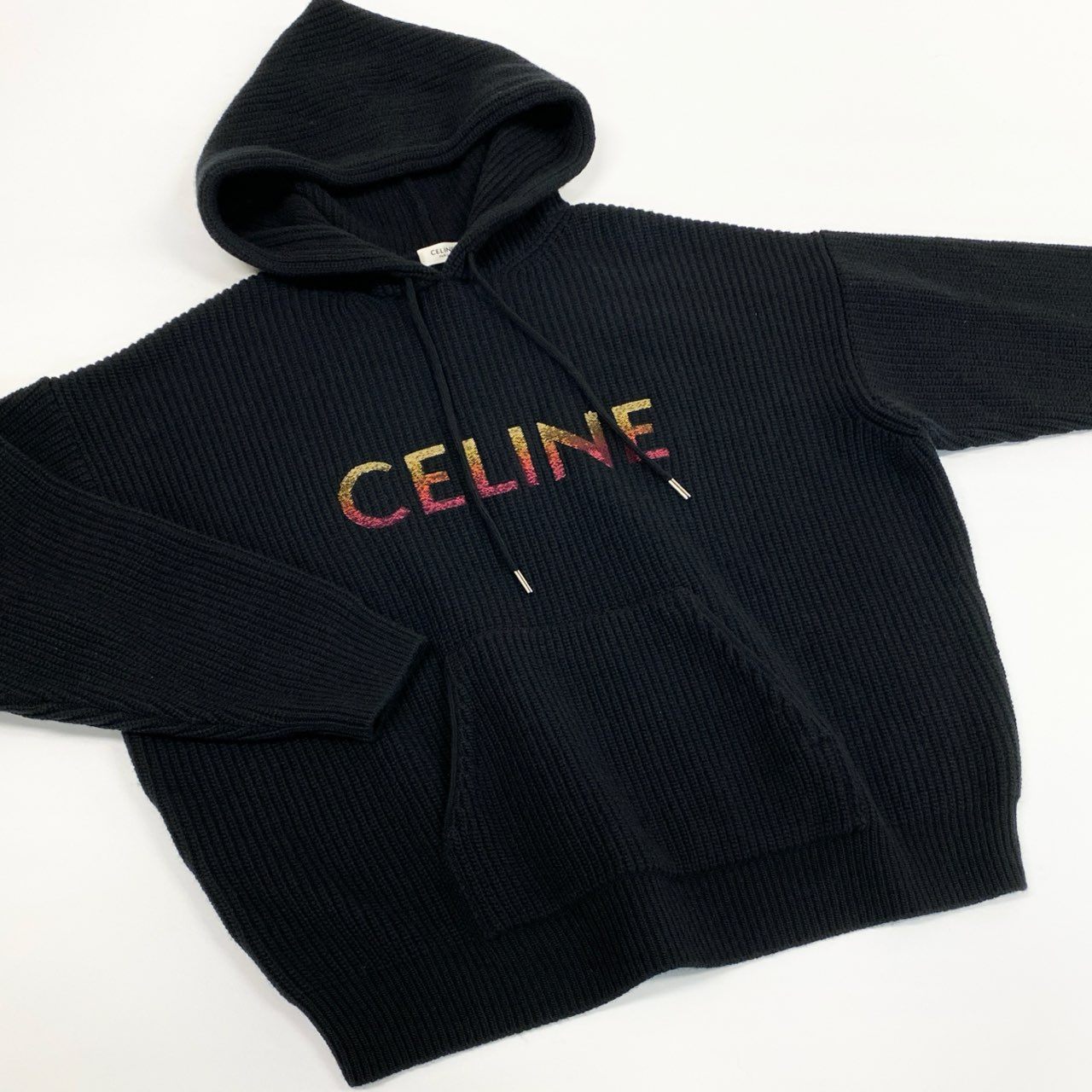 7i25 《美品》CELINE セリーヌ グラデーションロゴニットパーカー 22AW エンブロイダリーニット スパンコール 2A10X66Q Sサイズ ブラック メンズk02i