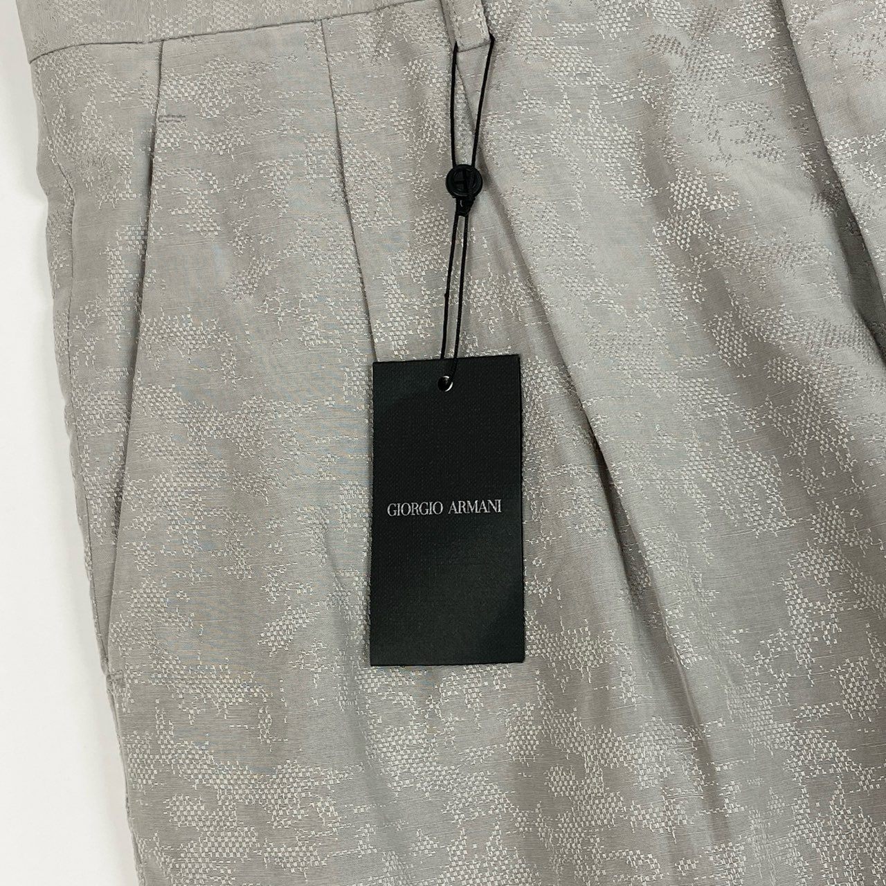 59j6《未使用タグ付き》 GIORGIO ARMANI ジョルジオアルマーニ イタリア製 タックパンツ スラックス 総柄刺繍 2タック リネンブレンド メンズ 紳士服 ボトムス 50R グレーu02t