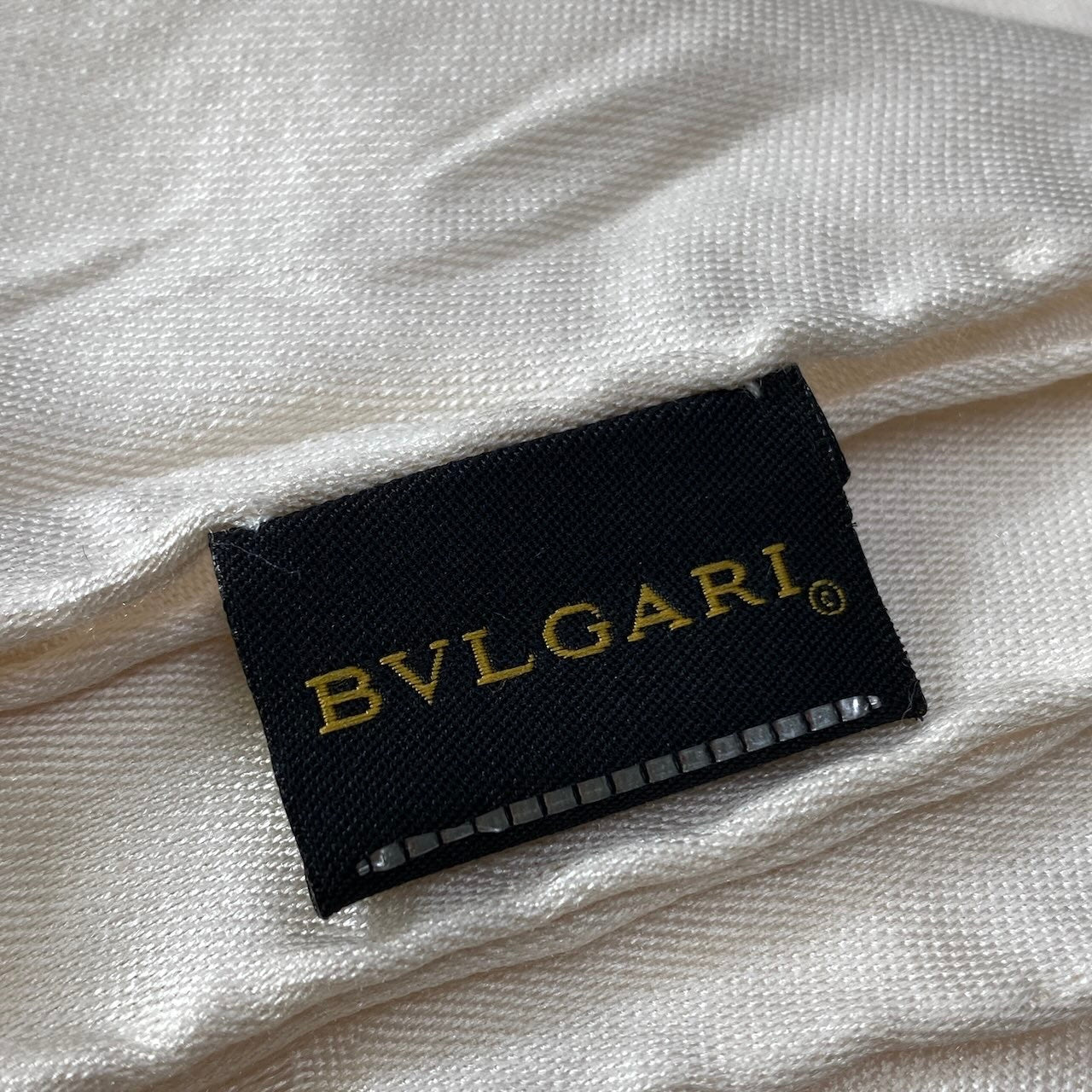 e8 BVLGARI シルクストール ブランドロゴ フリンジ イタリア製 アイボリー シルク100% レディース メンズ ユニセックスk02k02i