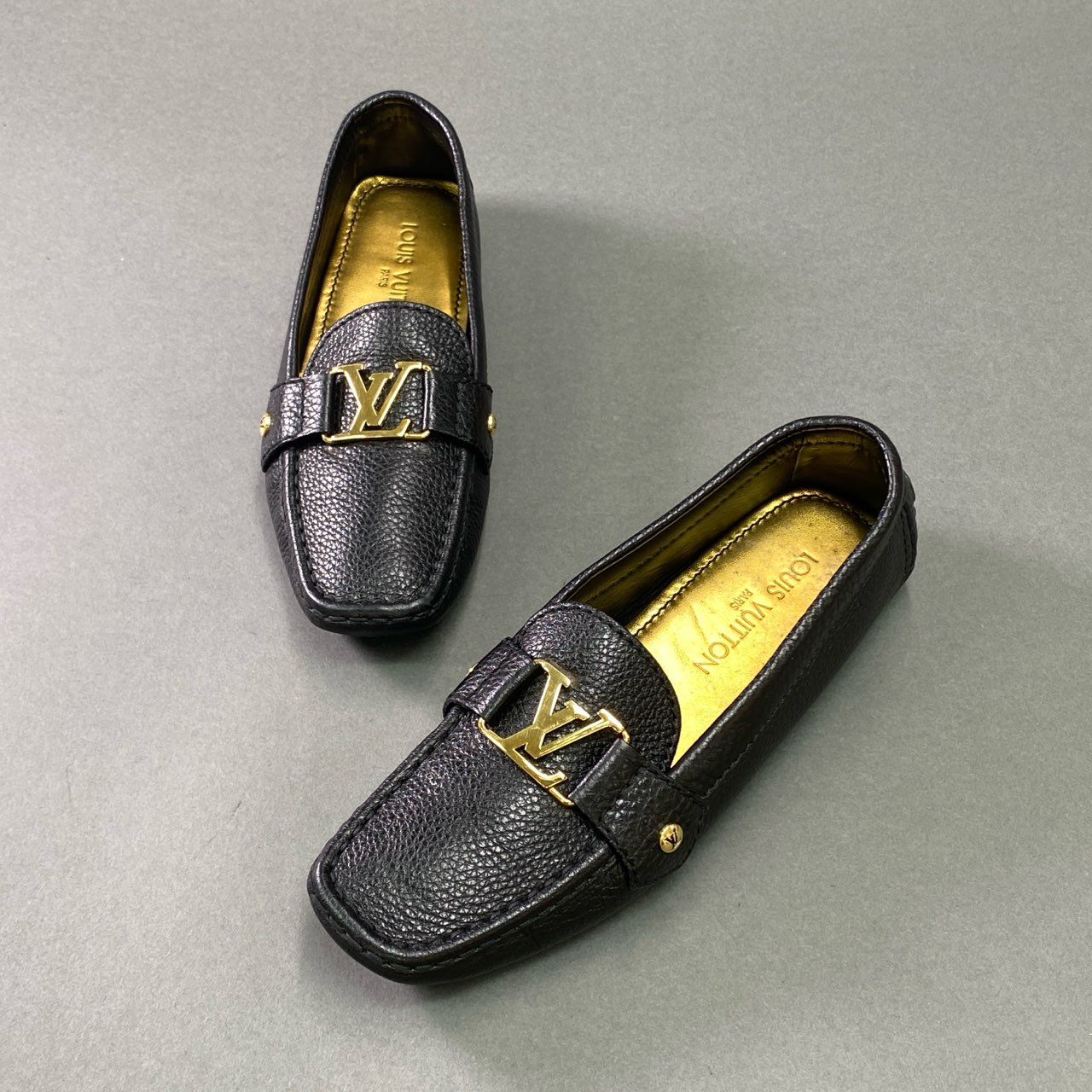 2k5 LOUIS VUITTON ルイヴィトン LV ドライビングシューズ 36 1/2 ブラック レザー シボ革 イタリア製