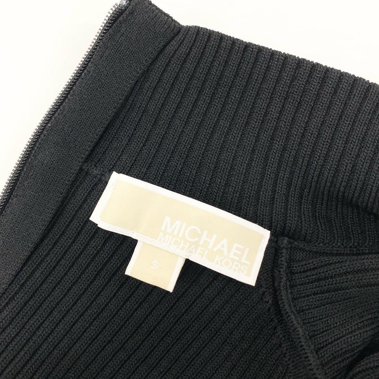 16j20 《美品》MICHAEL KORS マイケルコース サイドロゴテープ ニットワンピース タイトワンピース JS180LN5ZV Sサイズ ブラック ホワイト レディースu02t