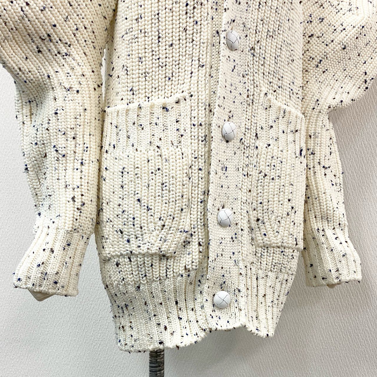 73f27 極美品 sacai サカイ 25ss Nep Yarn Knit Cardigan ニットカーディガン 変形デザイン レザー切替 25-07656 1 ホワイト系 ポリエステル レディース
