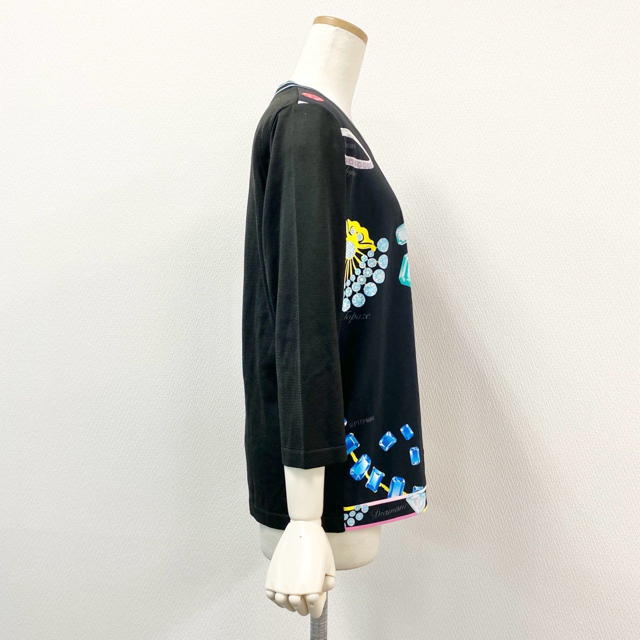 67g21-4 《美品》 LEONARD レオナール カンカン素材切替 薄手ニット セーター 7分袖 美しいプリント サイズ42 ブラック マルチカラー レディース 日本製