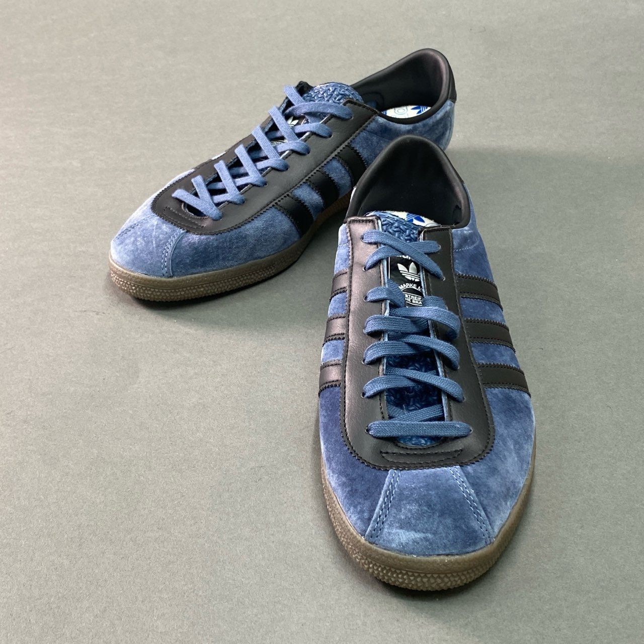 4f4 《未使用品》 adidas アディダス LONDON ロンドン スニーカー IE0825 28cm ネイビー スエードレザー シューズ 箱付き