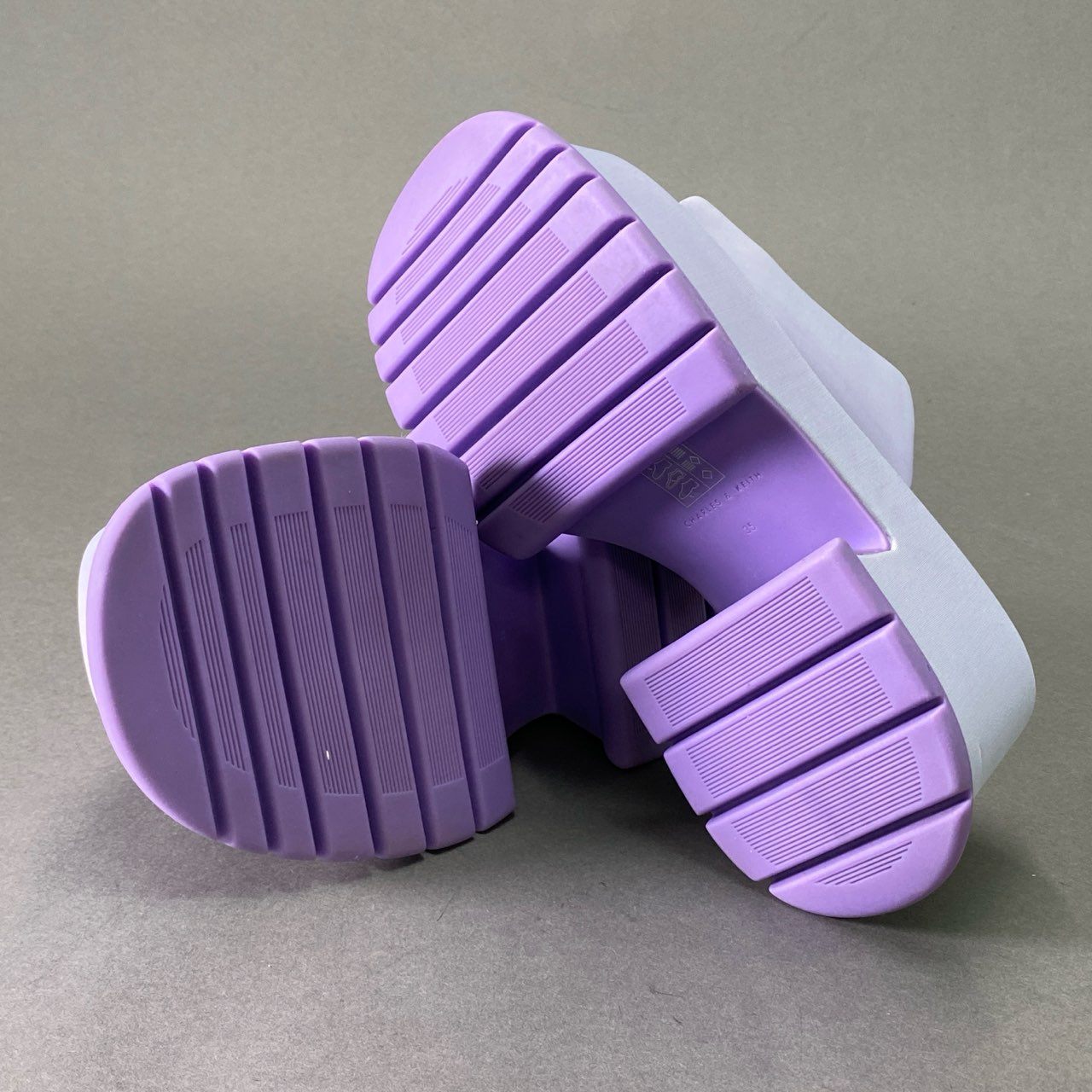 3d22 CHARLES&KEITH チャールズアンドキース LILAC プラットフォームサンダル 22.5cm ラベンダー パープル 厚底 シューズ 夏 箱付き