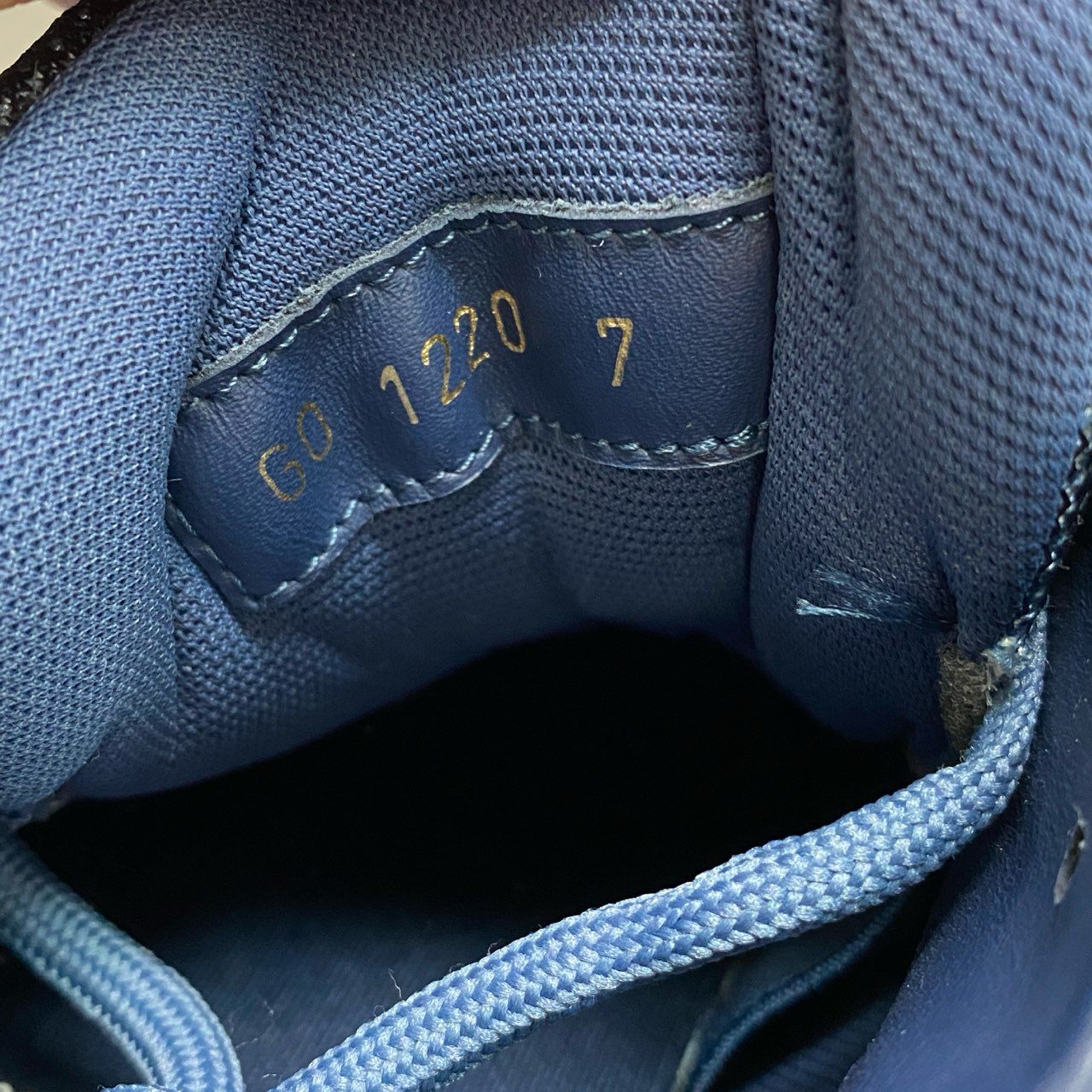 f11 《美品》 LOUIS VUITTON ルイヴィトン アビューライン ローカットスニーカー シューズ 宮下パーク限定カラー GO1220 7 ブルーk02i