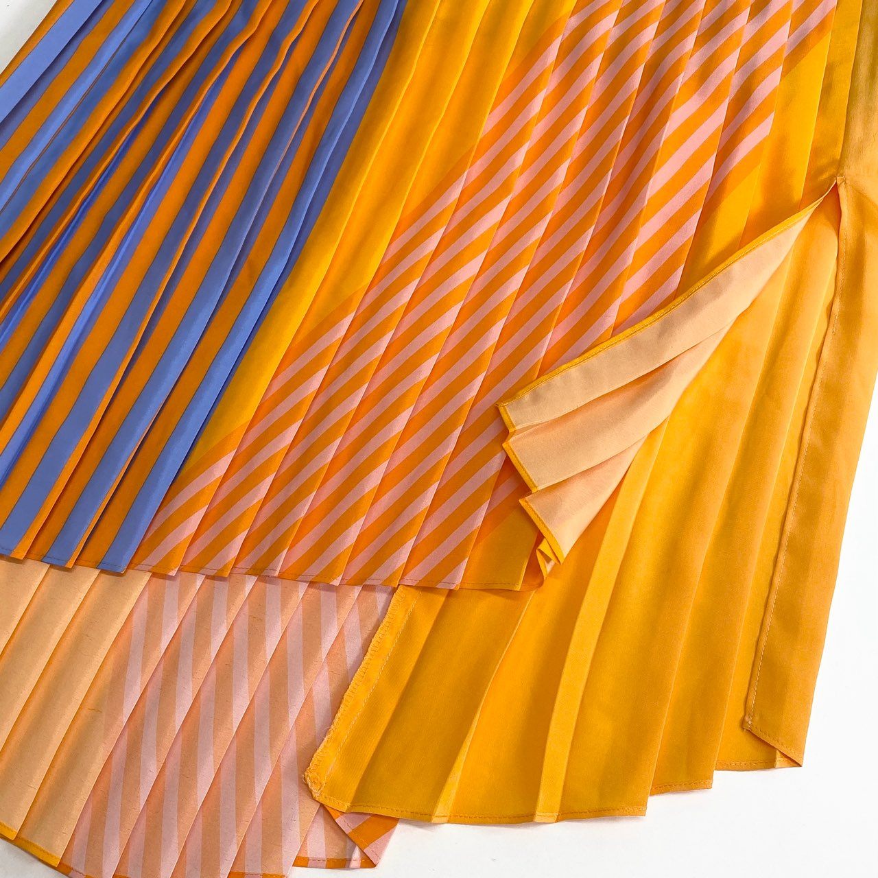 2c24 《未使用》 AKIRA NAKA アキラナカ PLEATS SKIRT プリーツスカート 1 オレンジ ストライプ 日本製 タグ付き 夏