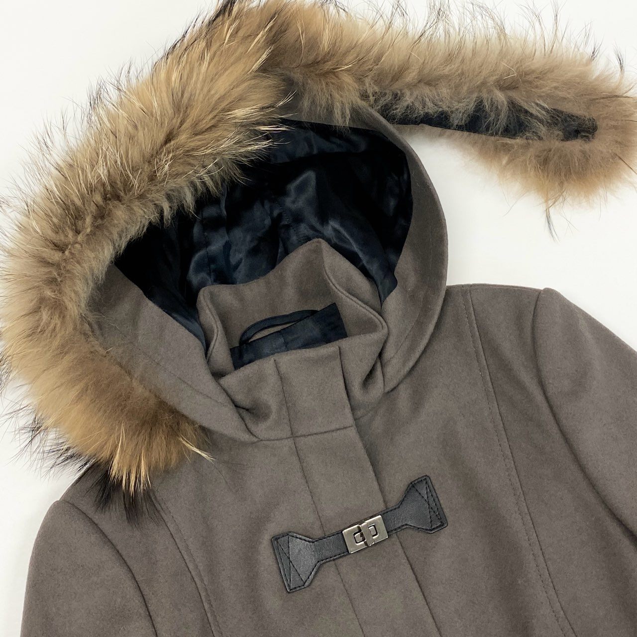 81h7《極美品》HUGO BOSS ヒューゴボス ウールコート ラクーンファー フラップベルト 34 ブラウン レディースk02i