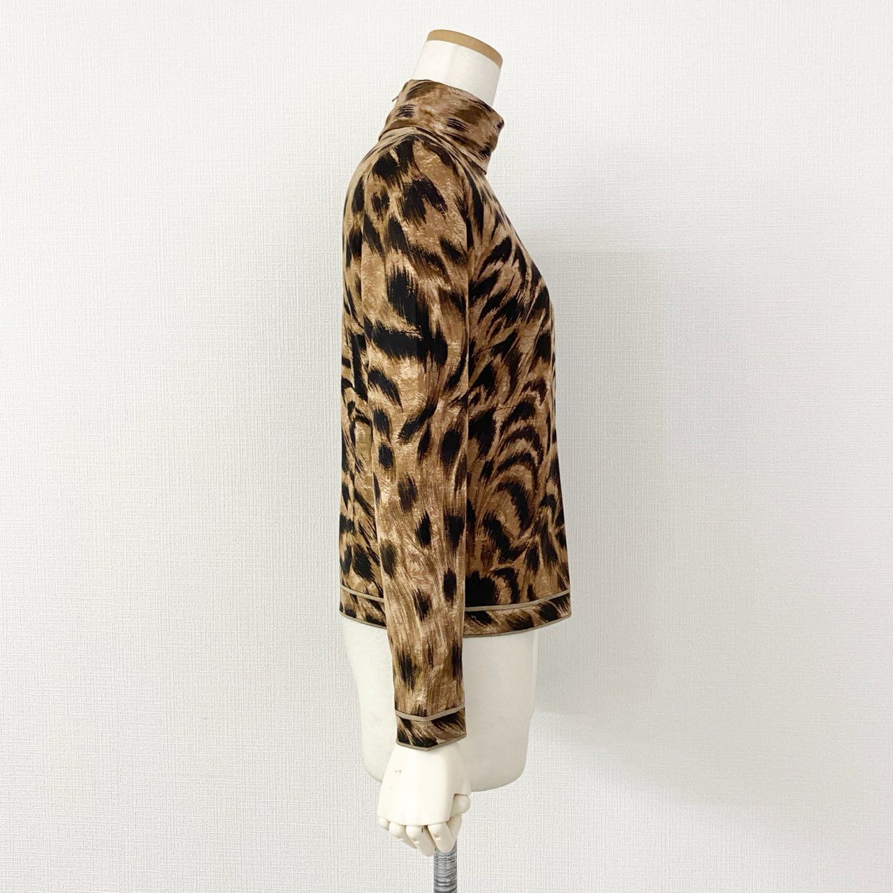 40e12 LEONARD レオナール 伸縮ストレッチ素材 長袖Tシャツ ロングスリーブカットソー トップス サイズM ブラウン レディース 日本製 秋