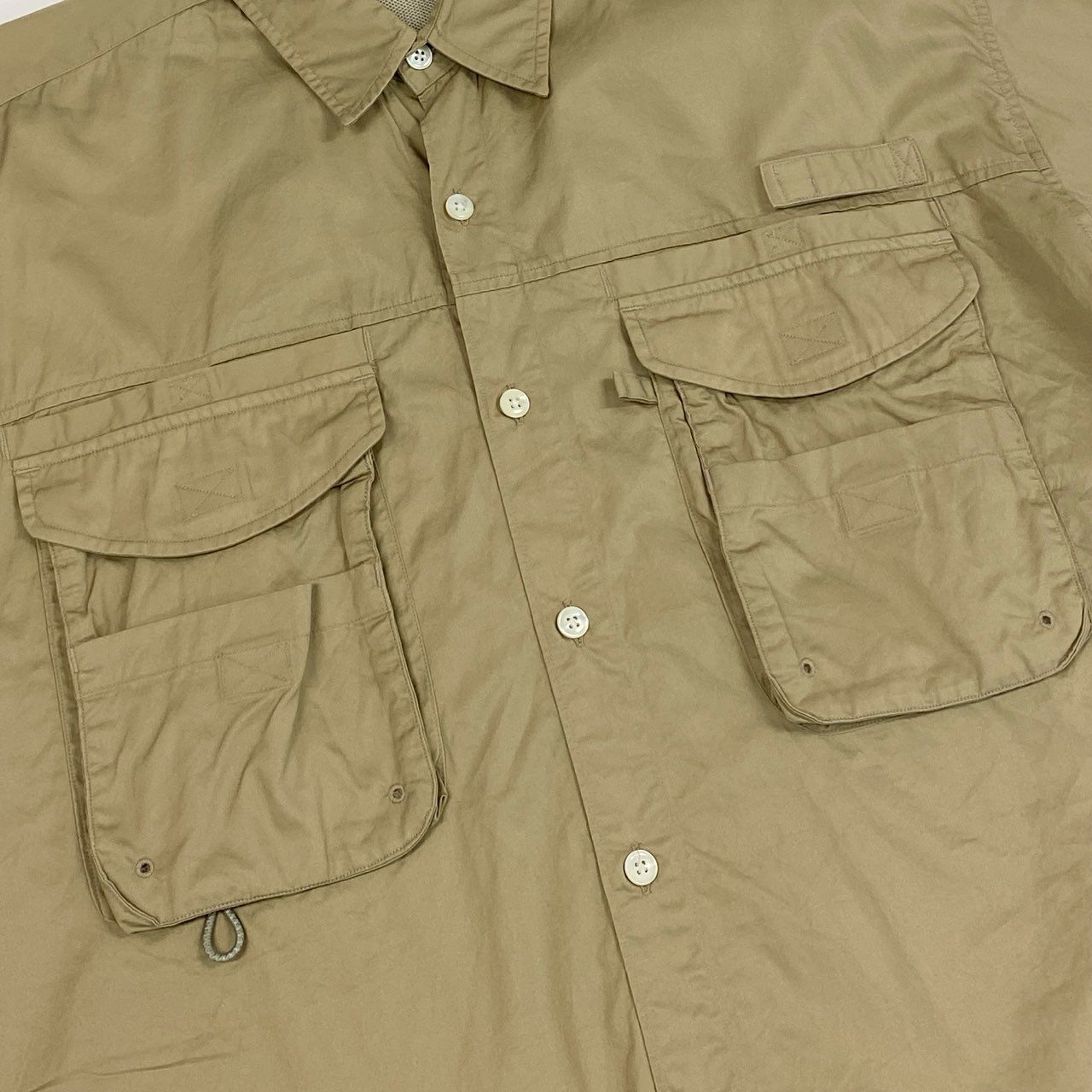 60i29 《美品》 unfil アンフィル コットンツイル フィッシングシャツ マルチポケット ギミック サイズ5 ベージュ コットン メンズu02t