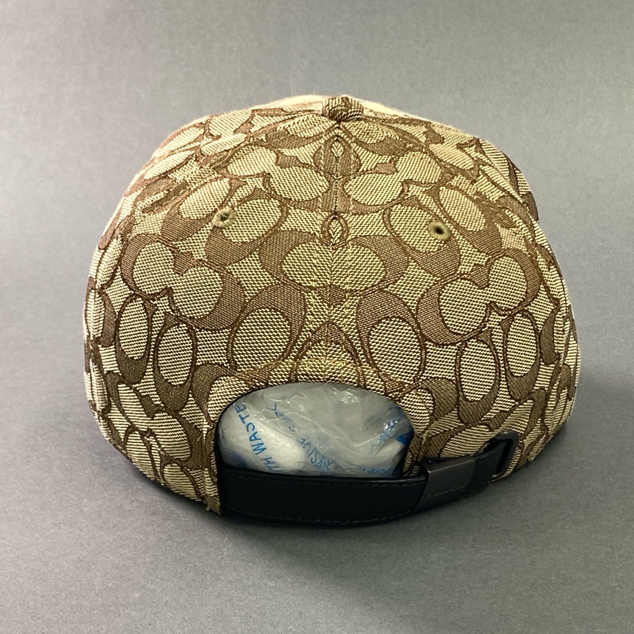 l6 COACH コーチ シグネチャー レザー フラットブリムハット キャップ F68861 ベージュ ブラック ボックスロゴ 帽子