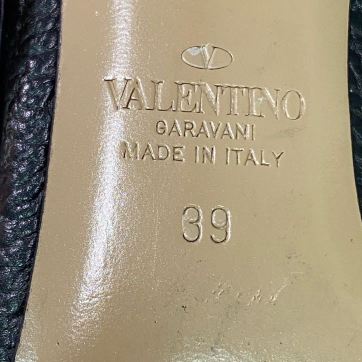 3l22 VALENTINO GARAVANI ヴァレンティノ ガラヴァーニ ロックスタッズ ストラップパンプス 39 ブラック ゴールド レザー イタリア製 シューズ