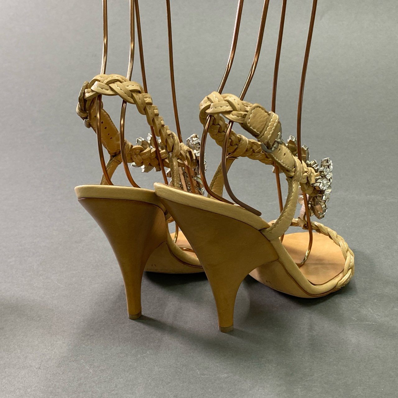 1e26 《美品》 GIUSEPPE ZANOTTI ジュゼッペザノッティ クリスタルビジュー レザーサンダル 37 ベージュ Leather アンクルストラップ シューズ 夏