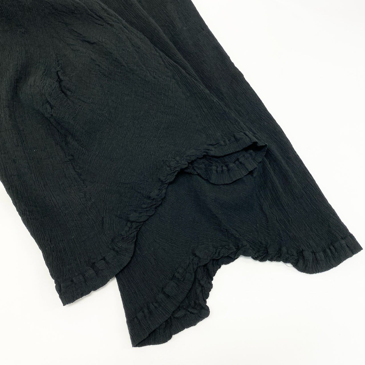 50h25 《美品》 Haat ISSEY MIYAKE ハートイッセイミヤケ KYO CHIJIMIシリーズ プリーツ加工 リラックスパンツ カジュアル HA51FF534 サイズ2 ブラック コットン レディースu02t