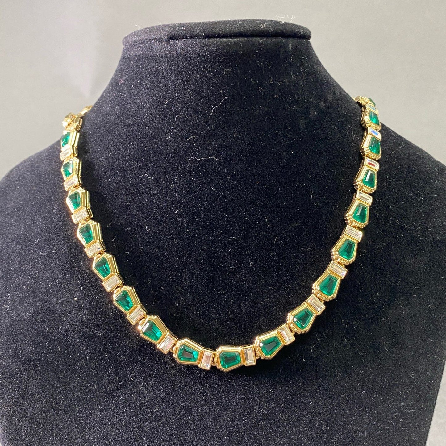 e8 《美品》 NINA RICCI ニナリッチ カラーストーン ビジュー ネックレス ゴールド グリーン アンティーク Vintage ヴィンテージ アクセサリー