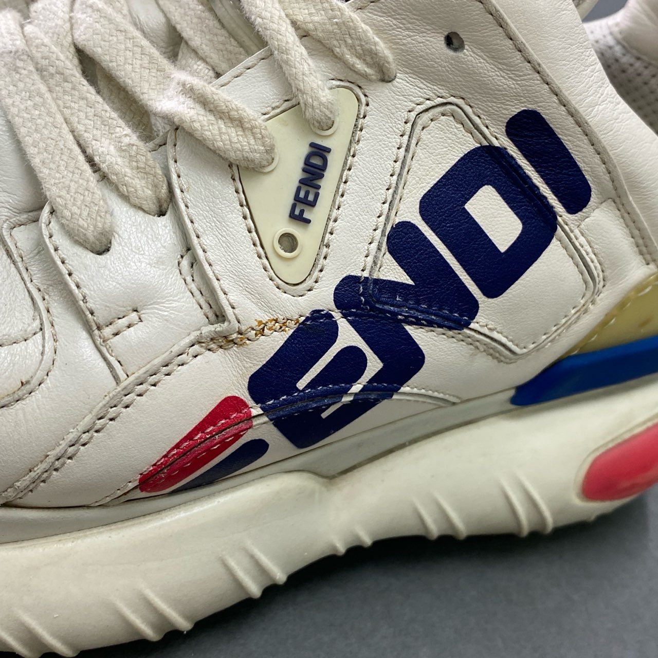 5d21 FENDI フェンディ × FILA フィラ MANIA マニア ロゴスニーカー 37 ホワイト レザー シューズ 箱付き