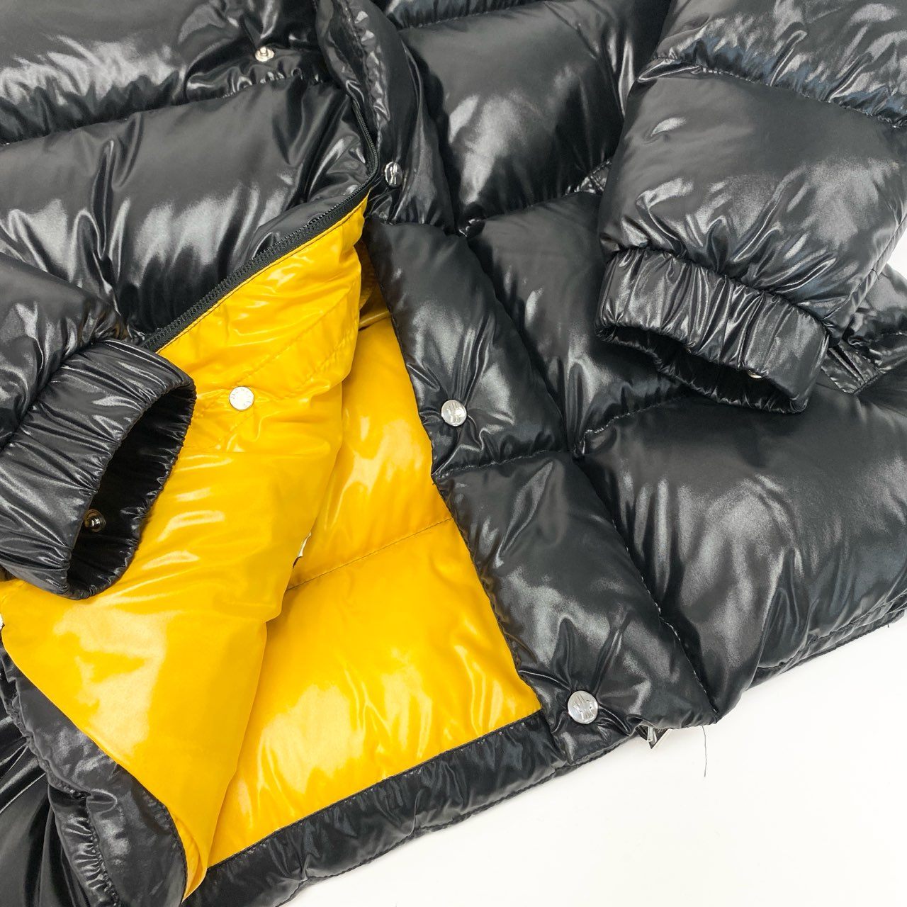 73j28 MONCLER モンクレール ジーニアス DERVAUX ダウンジャケット E20914137505 Size 1 ブラック イエロー アウター DOWN JACKET メンズt18r