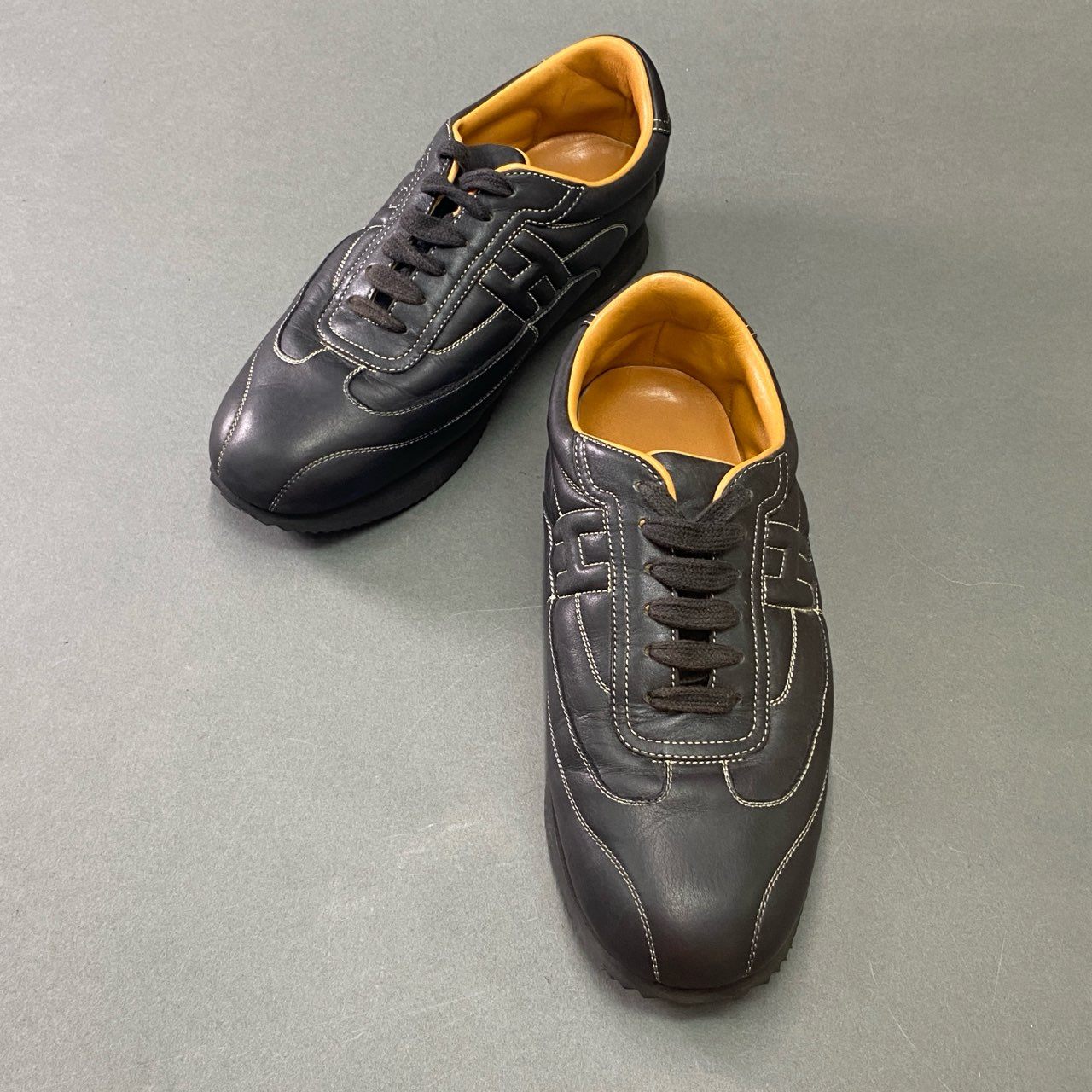 6b17 HERMES エルメス クイック レザースニーカー 39 ブラック Leather Hロゴ イタリア製 シューズ