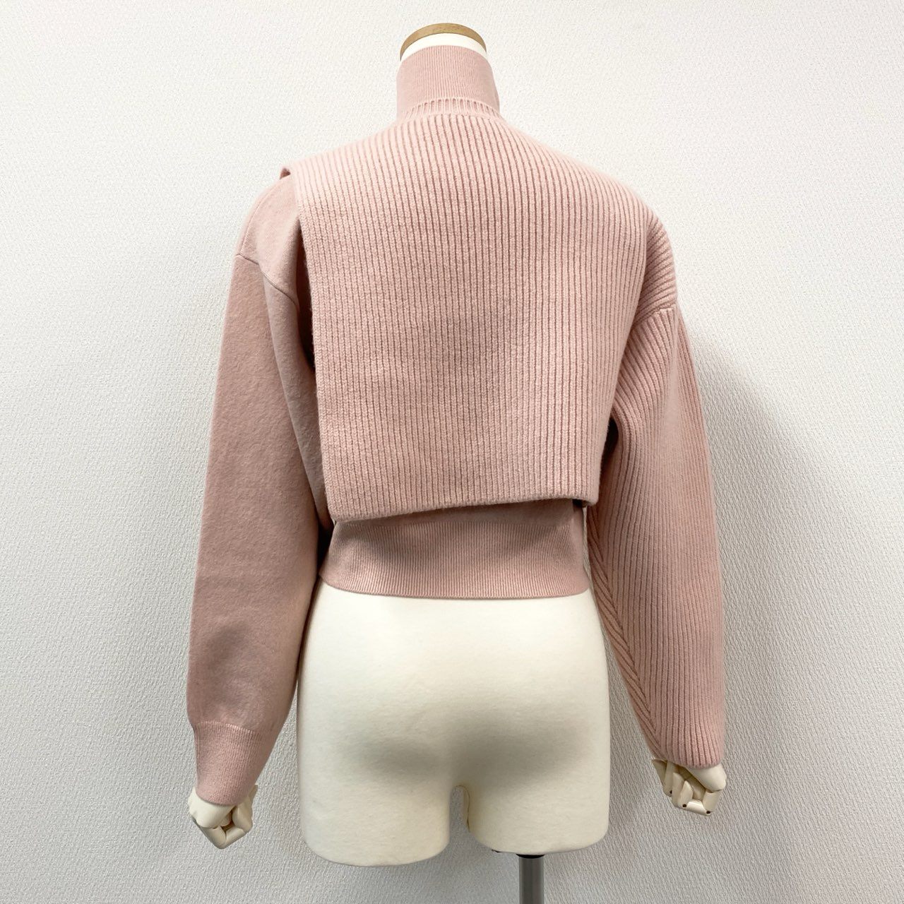 14h29 《美品》FENDI フェンディ バゲットコレクション レイヤードニット カシミヤニット FFロゴ FZX901 AMDA 36サイズ ピンク レディース 女性用k02i