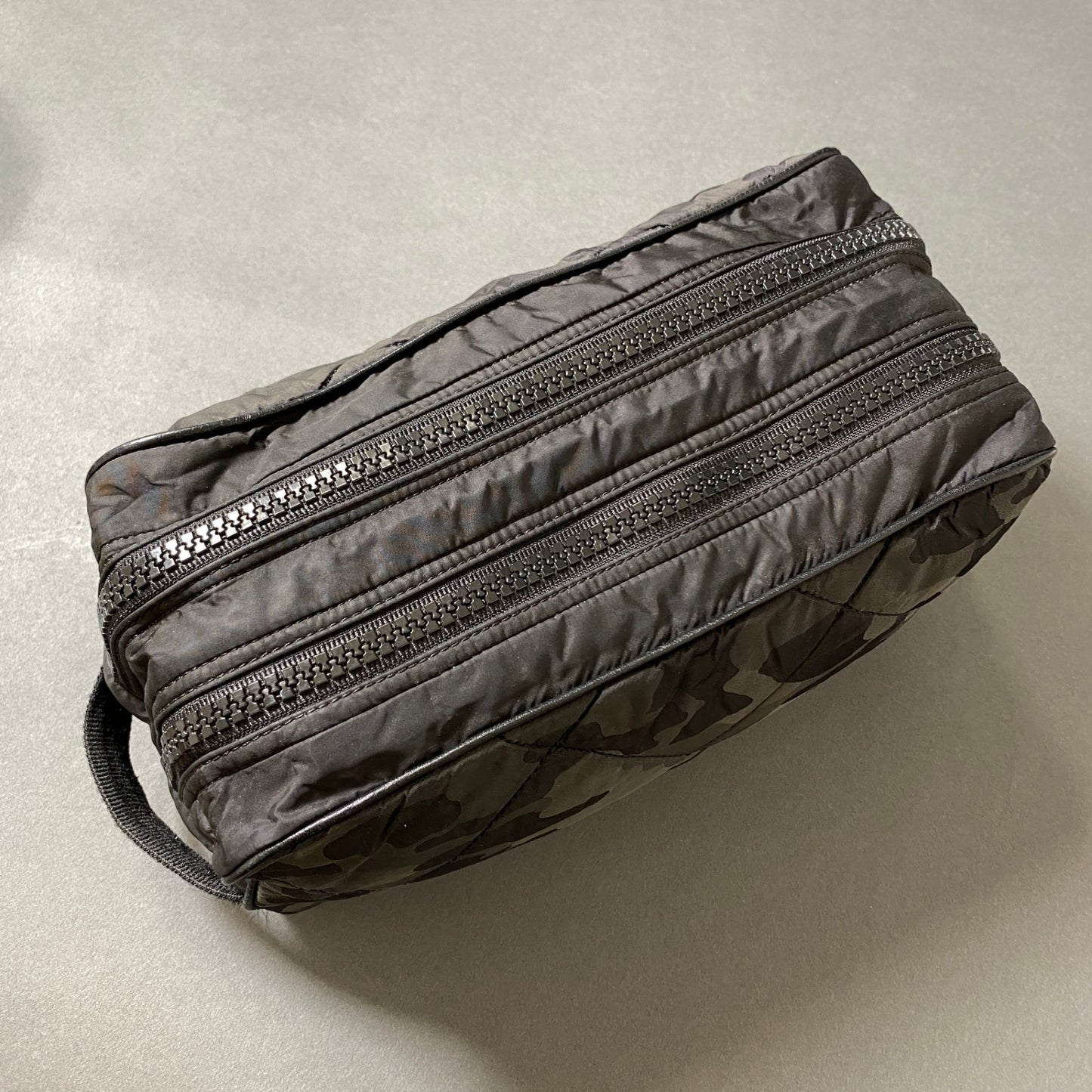 Df27 MONCLER モンクレール カモフラ キルティング セカンドバッグ ブラック カーキ クラッチバッグ ポーチ カバン 迷彩 イタリア製