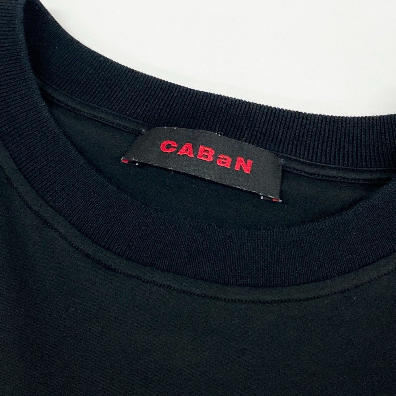19k29 《美品》 CABaN キャバン スビンコットン パレルモプリントTシャツ 半袖カットソー 総柄 フラワープリント 59-03-21-03001 M ブラック