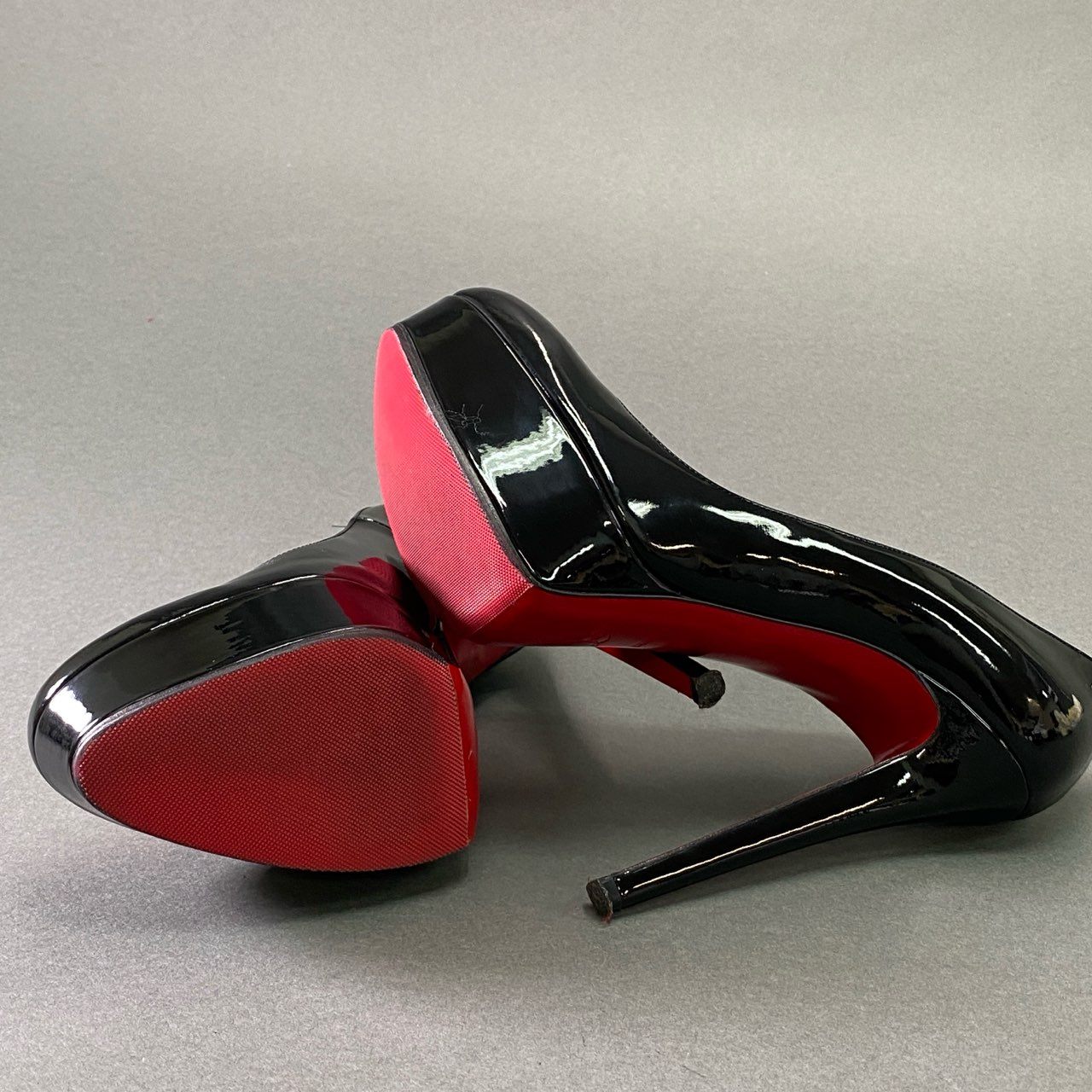 1e16 《美品》 Christian Louboutin クリスチャンルブタン BIANCA 140 ビアンカ エナメルヒールパンプス 38 ブラック パテントレザー シューズ 箱 保存袋付き