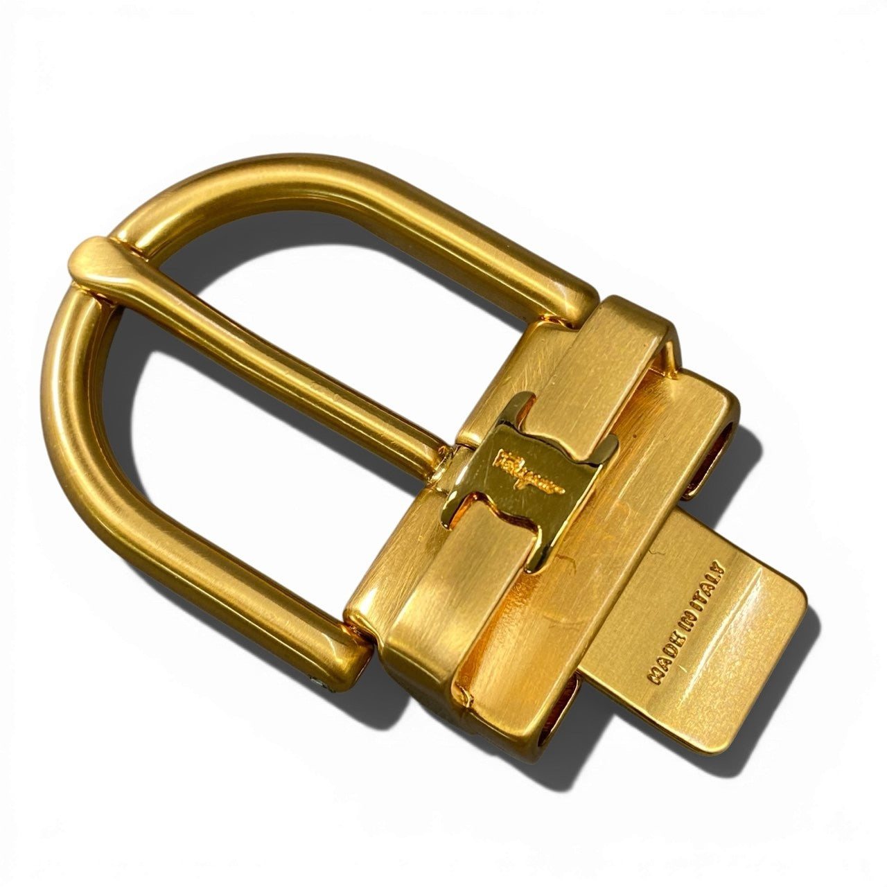 a6【美品】Salvatore Ferragamo サルヴァトーレフェラガモ ベルト バックル刻印 イタリア製 ブラック ゴールド レザー 本革 メンズk02i