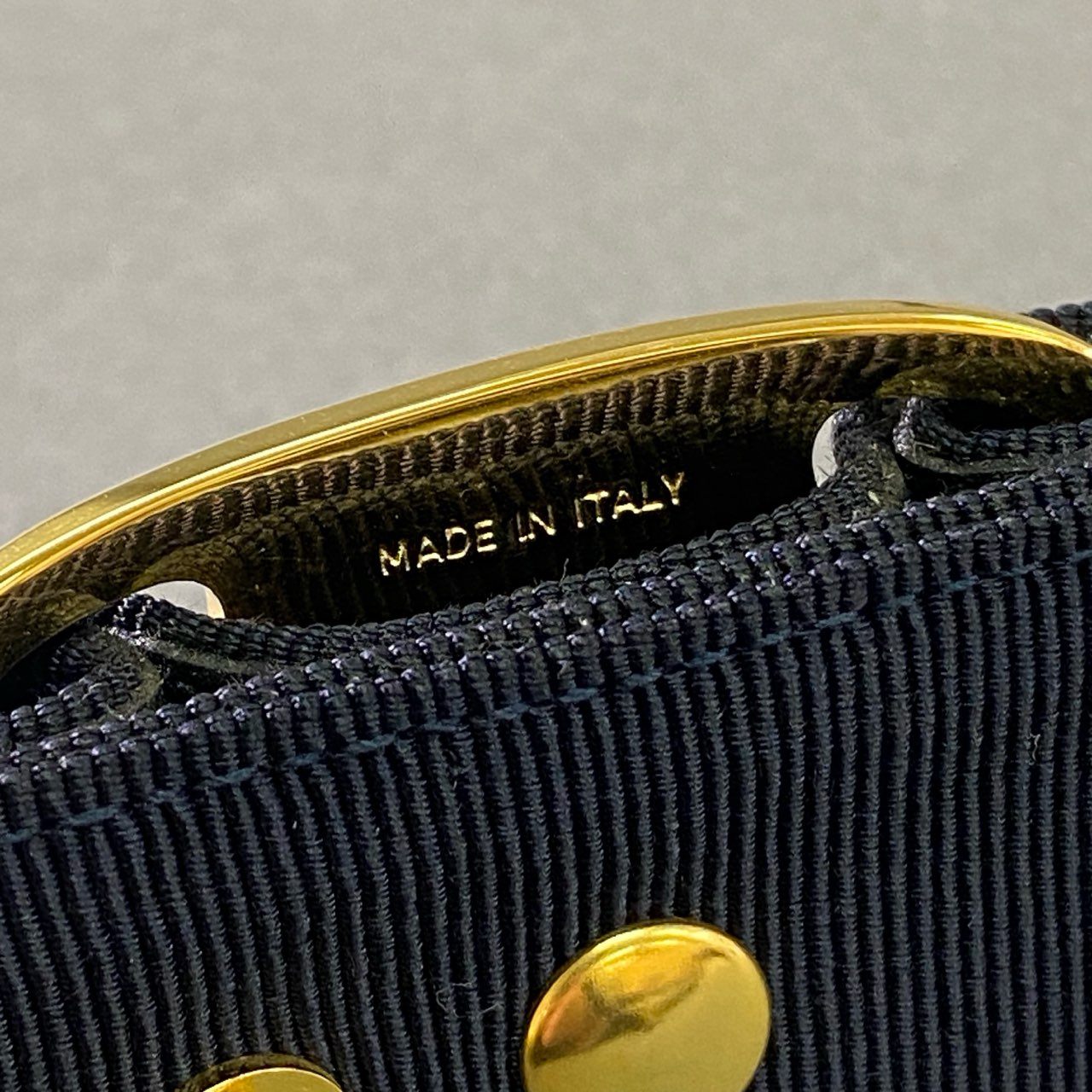 a17② Salvatore Ferragamo サルヴァトーレ フェラガモ VARA ヴァラリボン サッシュベルト S ネイビー ゴールド金具 イタリア製