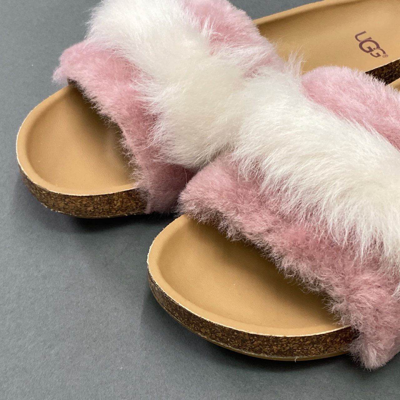 4a10 《未使用品》 定価¥17,600 UGG アグ W DIANE WISP ファーサンダル 22cm ピンク シューズ