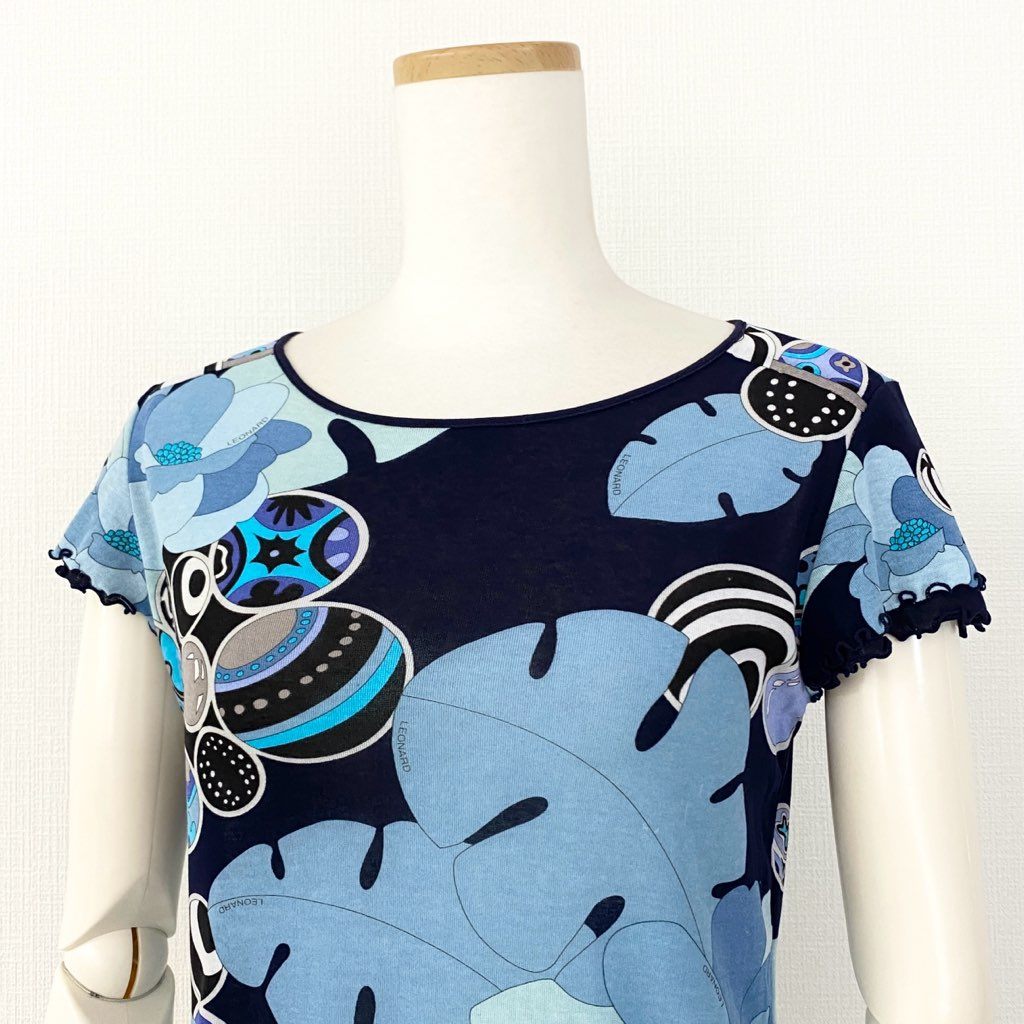 59e20 LEONARD SPORT レオナール スポーツ 半袖Tシャツ カットソー トップス 伸縮ストレッチ素材 サイズ38 ブルー マルチカラー コットン100% レディース 日本製