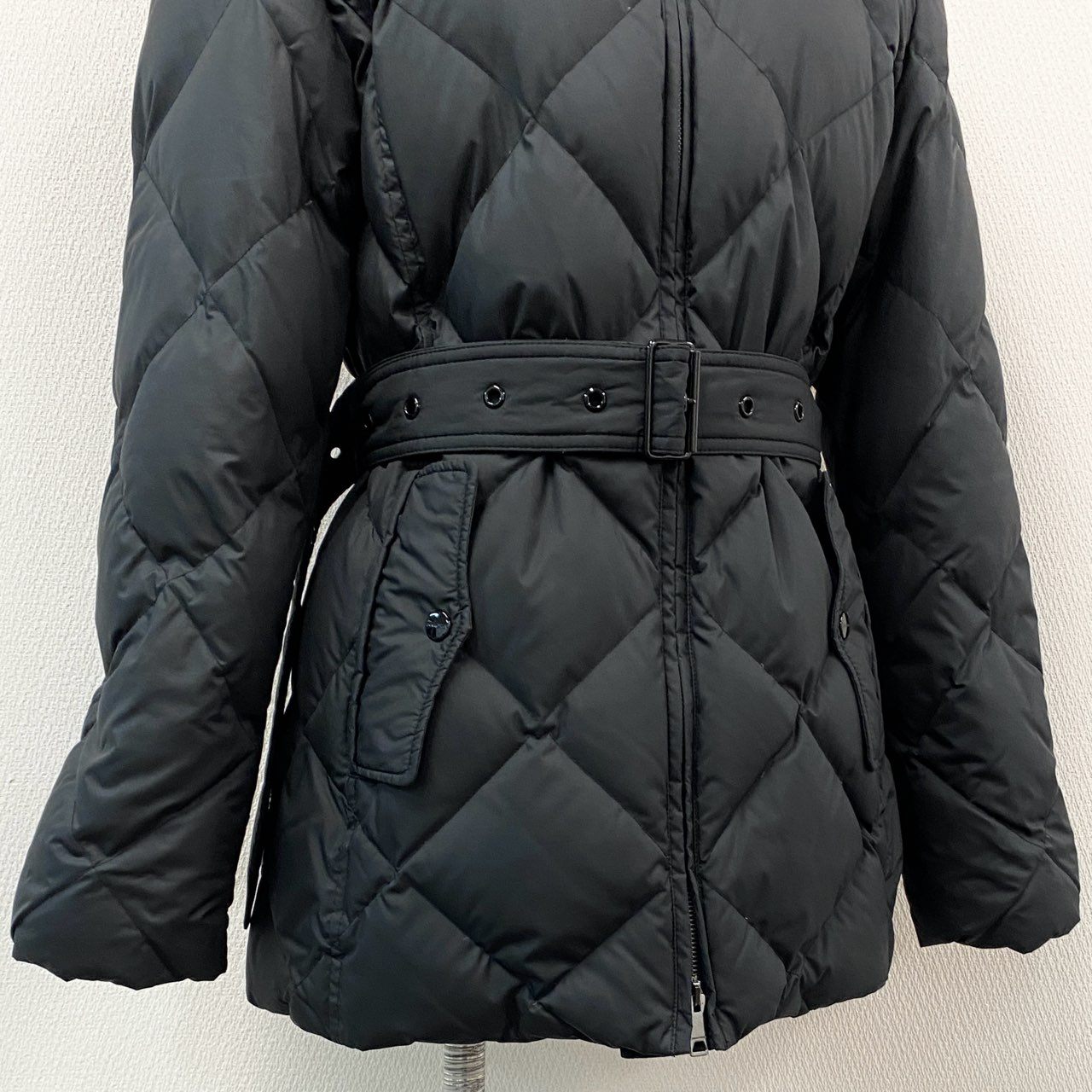 9h4 《美品》 BURBERRY LONDON バーバリー ロンドン フード付き ノバチェック ダウンコート S ブラック ダウンジャケット ベルト付き レディースt18r