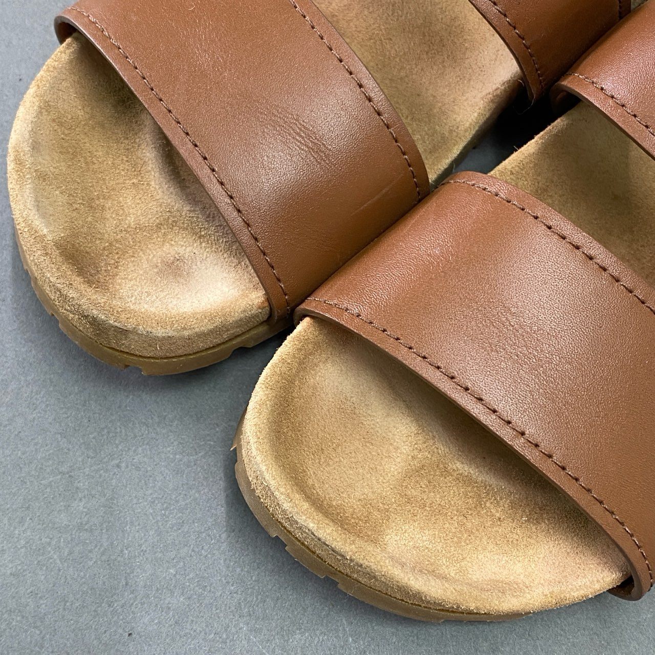 7b7 PRADA プラダ レザーベルト フラットサンダル コンフォートサンダル leather イタリア製 37 ブラウン 本革 レディース