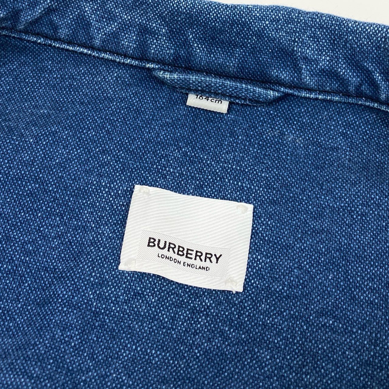 55f5 BURBERRY バーバリー デニムジャケット Gジャン 袖プリント アウター キッズ 子供服 レディース 8015231 14Y/164cm インディゴブルー