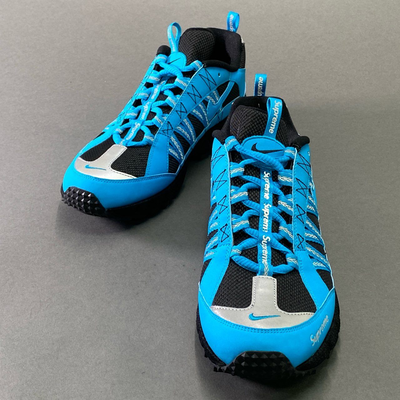 2f6 《未使用品》 NIKE ナイキ × Supreme シュプリーム AIR HUMARA 17 エアフマラ 924464-400 28cm ブルー スニーカー シューズ 箱付き コラボ