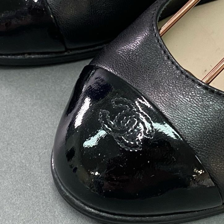 1l22 《美品》 CHANEL シャネル ココマーク スリングバック フラットパンプス 36 1/2 ブラック エナメル レザー イタリア製 シューズ