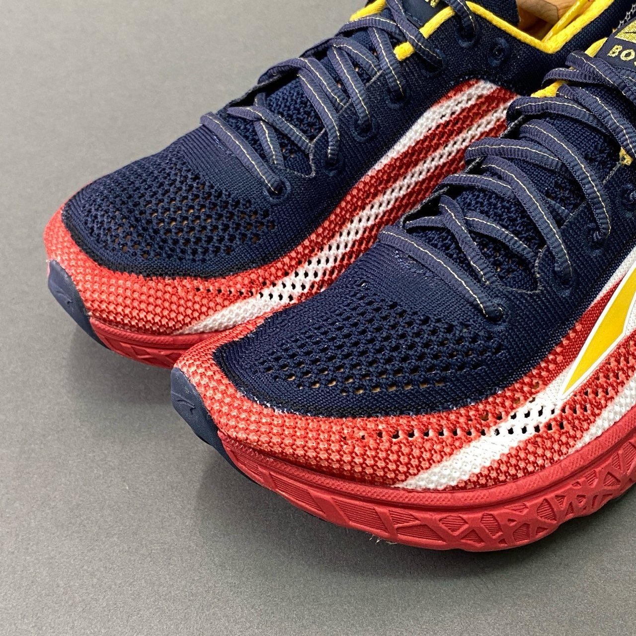 5a5 《美品》 ALTRA アルトラ Escalante Racer エスカランテレーサー Boston 20 ボストン スニーカー US7 レッド ネイビー ランニングシューズ