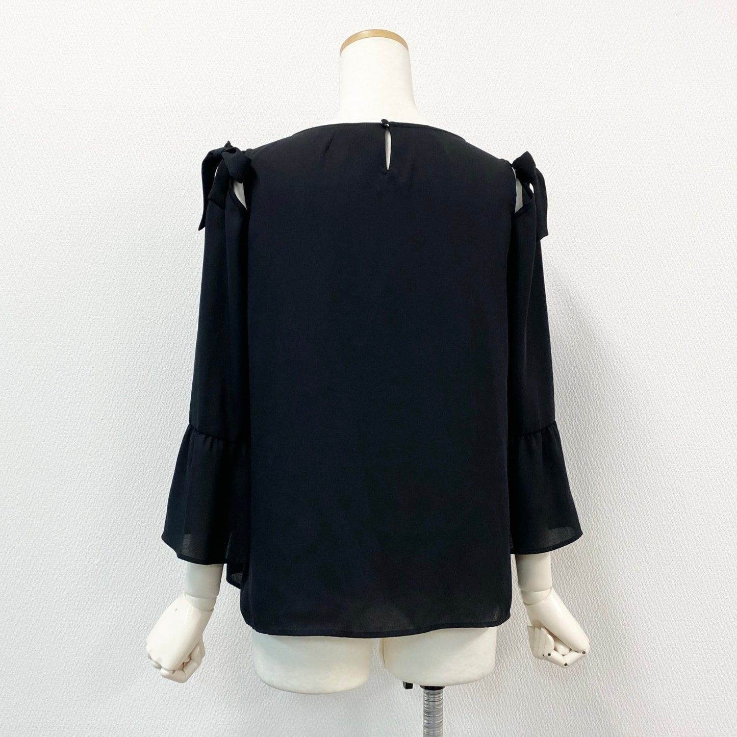 56h1 NEMIKA ネミカ オープンショルダーブラウス シフォン 長袖ブラウス フレアスリーブ レディース 女性用 9 ブラック ポリエステル100%u02t