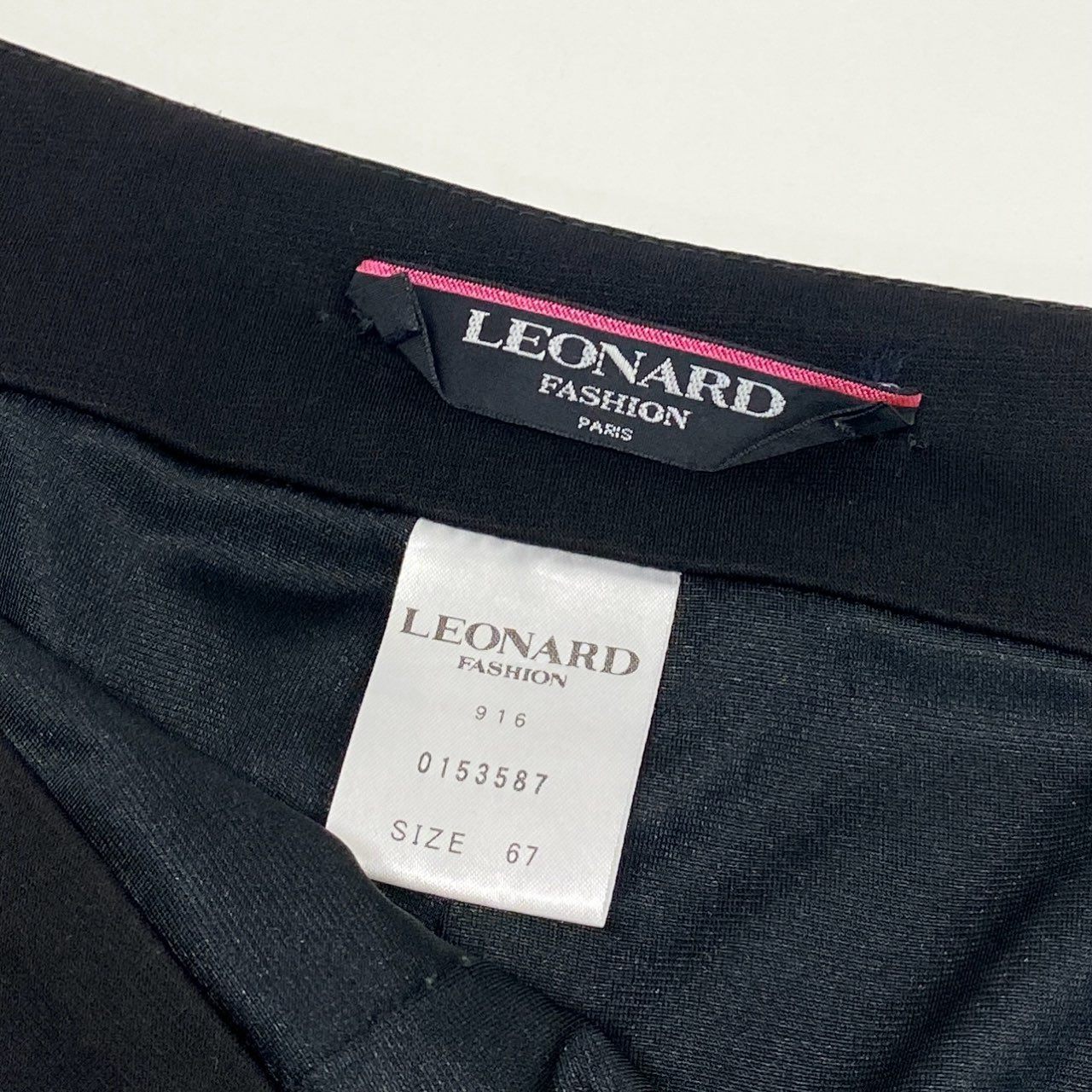 64d30 LEONARD レオナール カンカン素材 リラックスパンツ カジュアルパンツ サイズ67 ブラック アセテート ポリエステル レディース